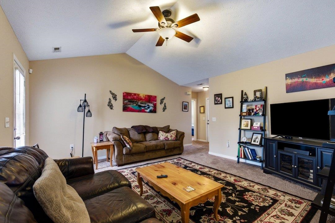2902 Silver Leaf Circle