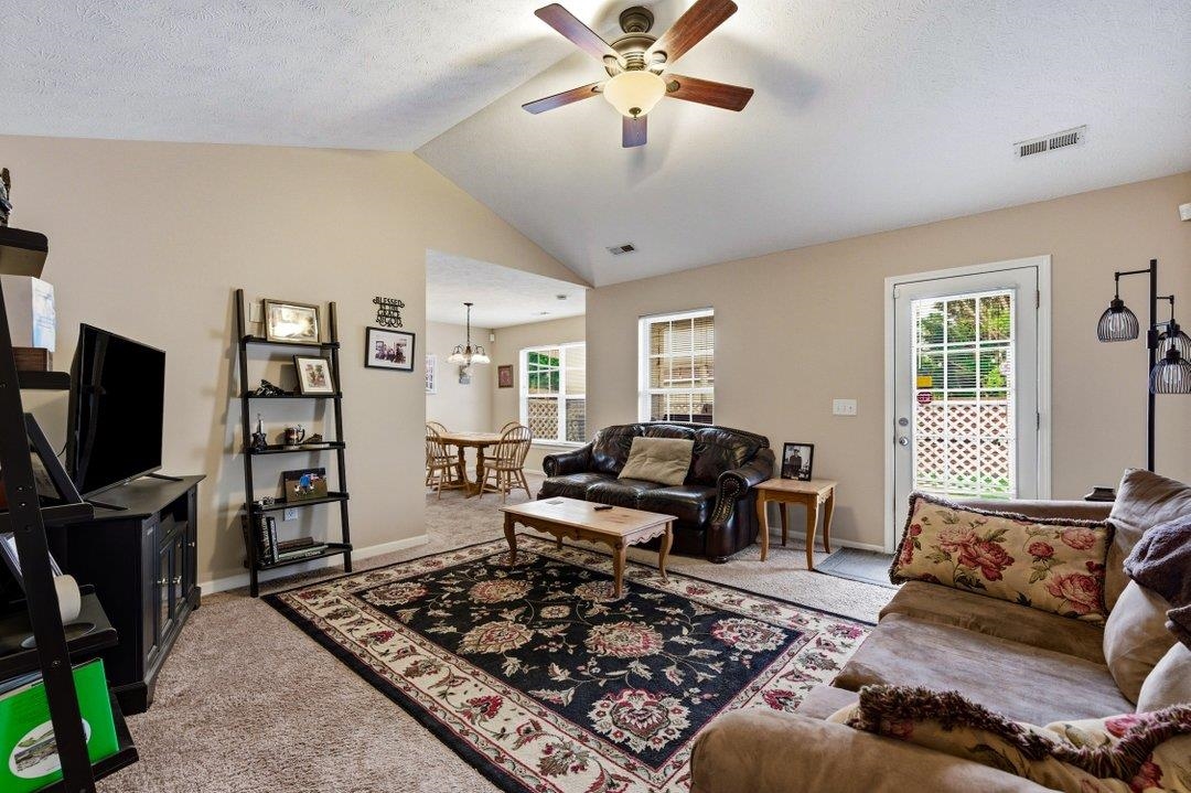 2902 Silver Leaf Circle