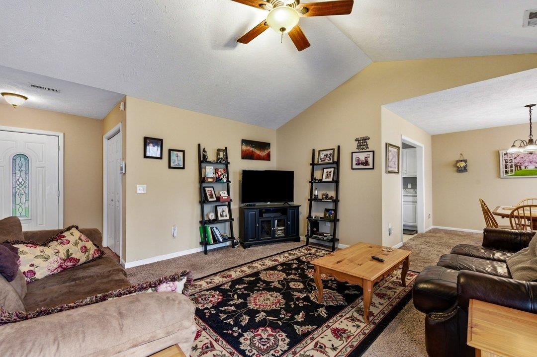 2902 Silver Leaf Circle