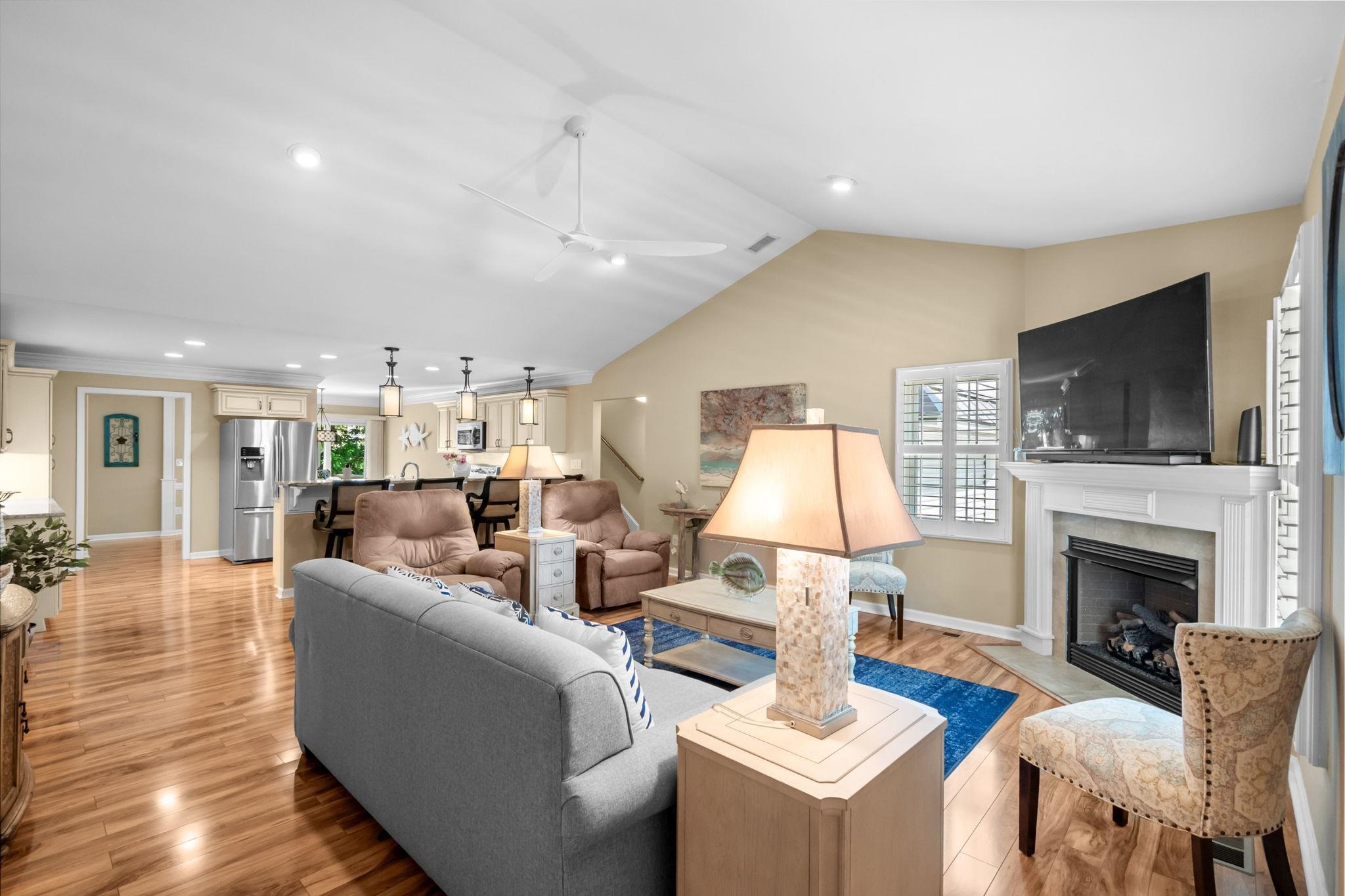 700 25th Ave. S