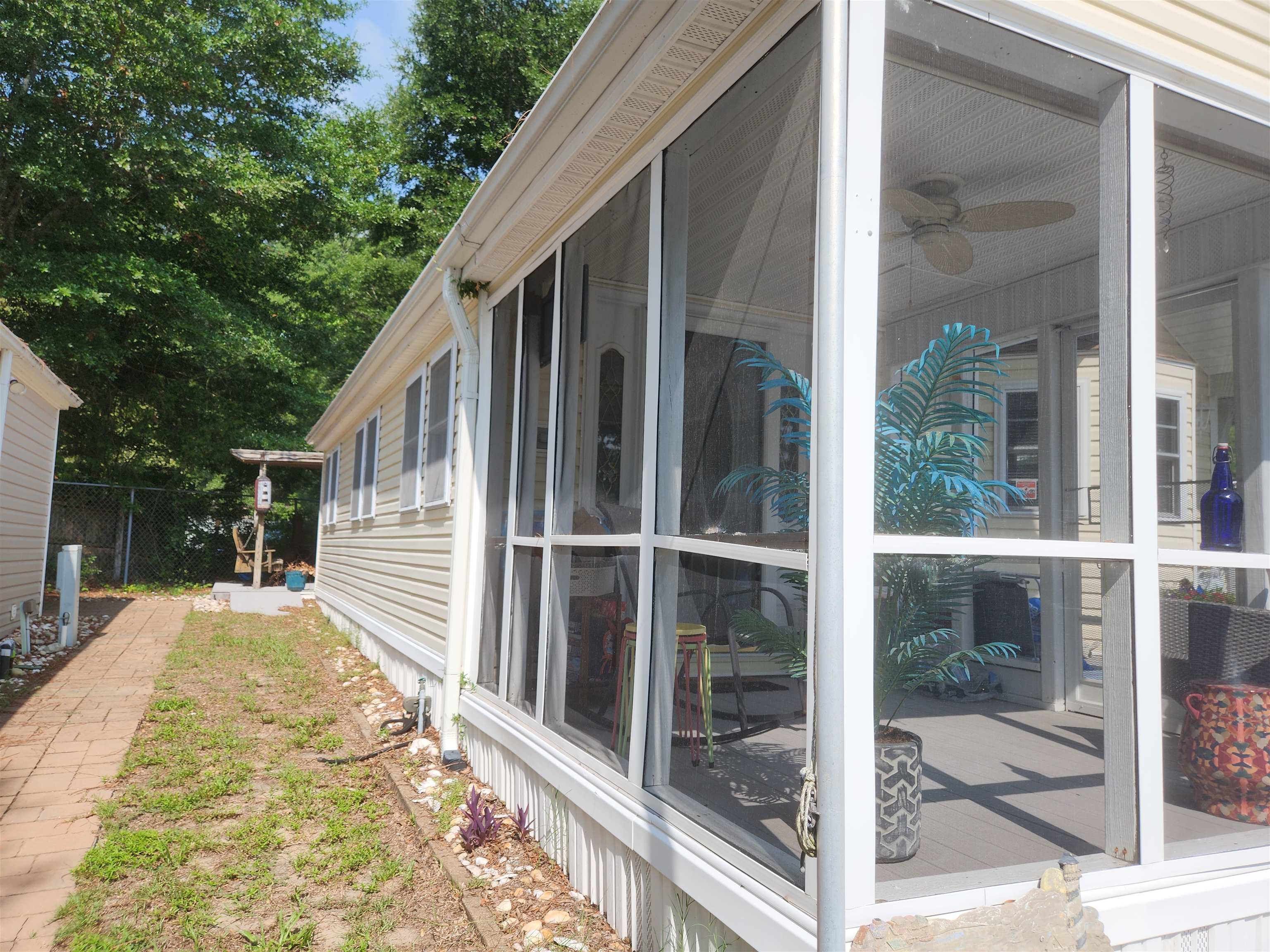 5400 Little River Neck Rd.