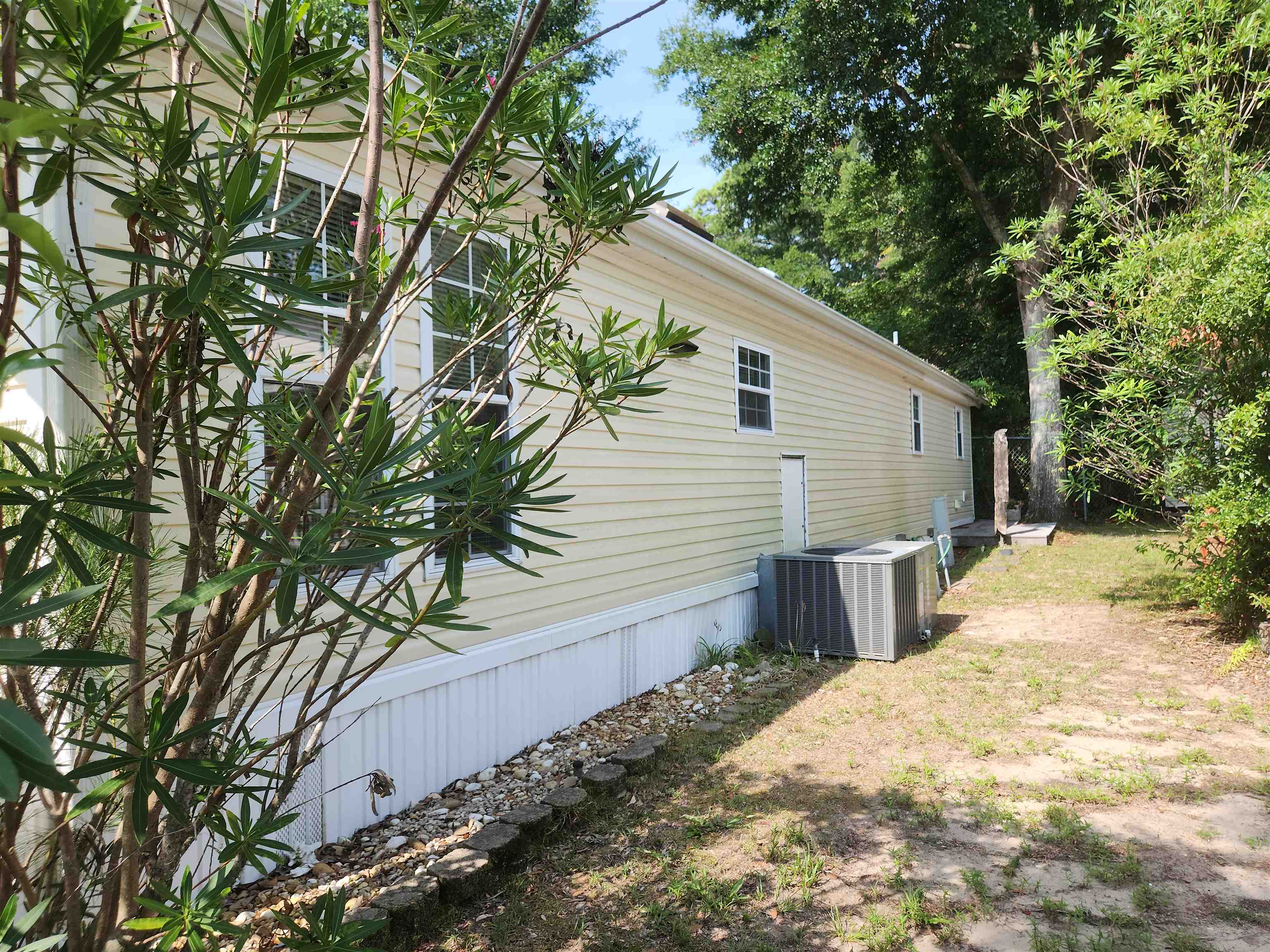 5400 Little River Neck Rd.