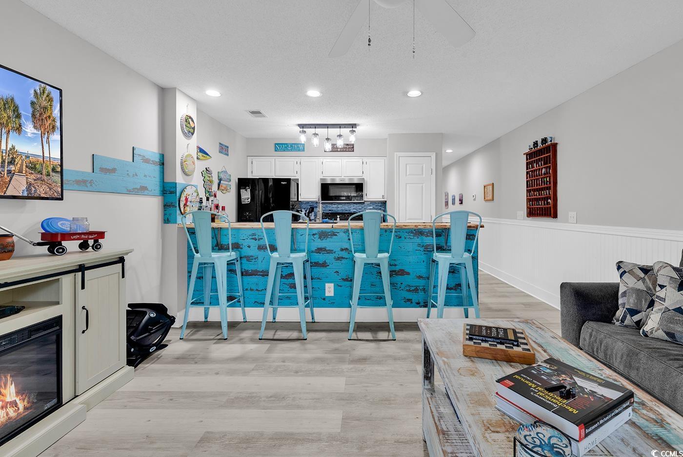 1900 Duffy St. J2