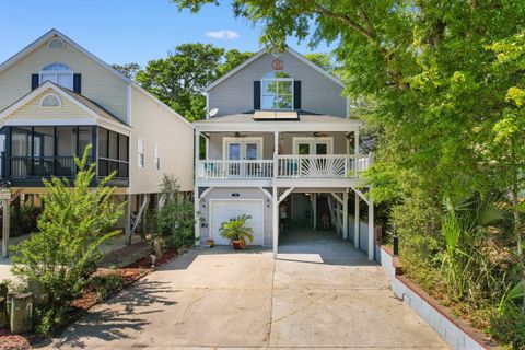 Photo of 114 N Oak St, Surfside Beach, SC 29575 (MLS # 2610173)