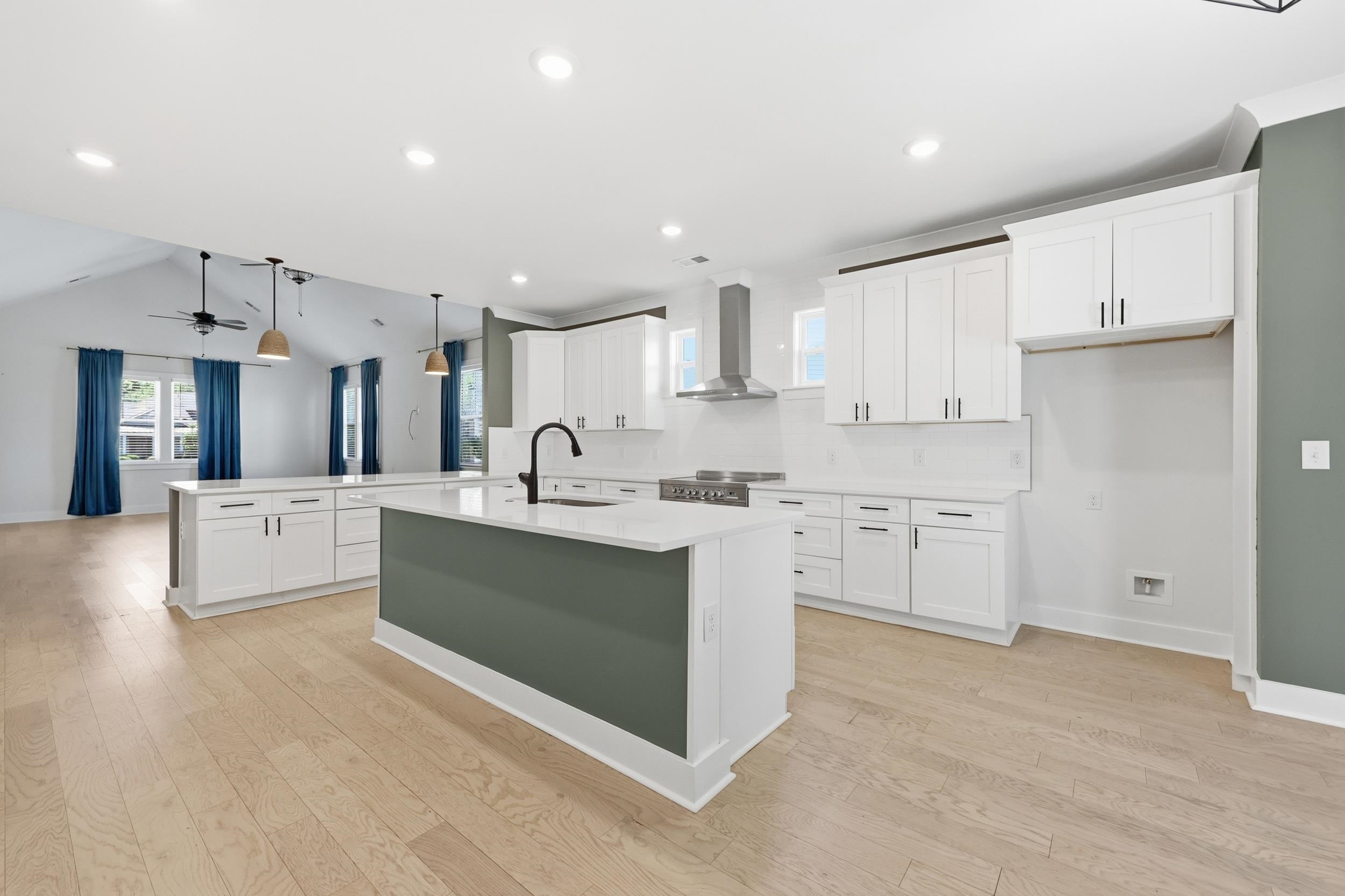 2809 Ships Wheel Dr.
