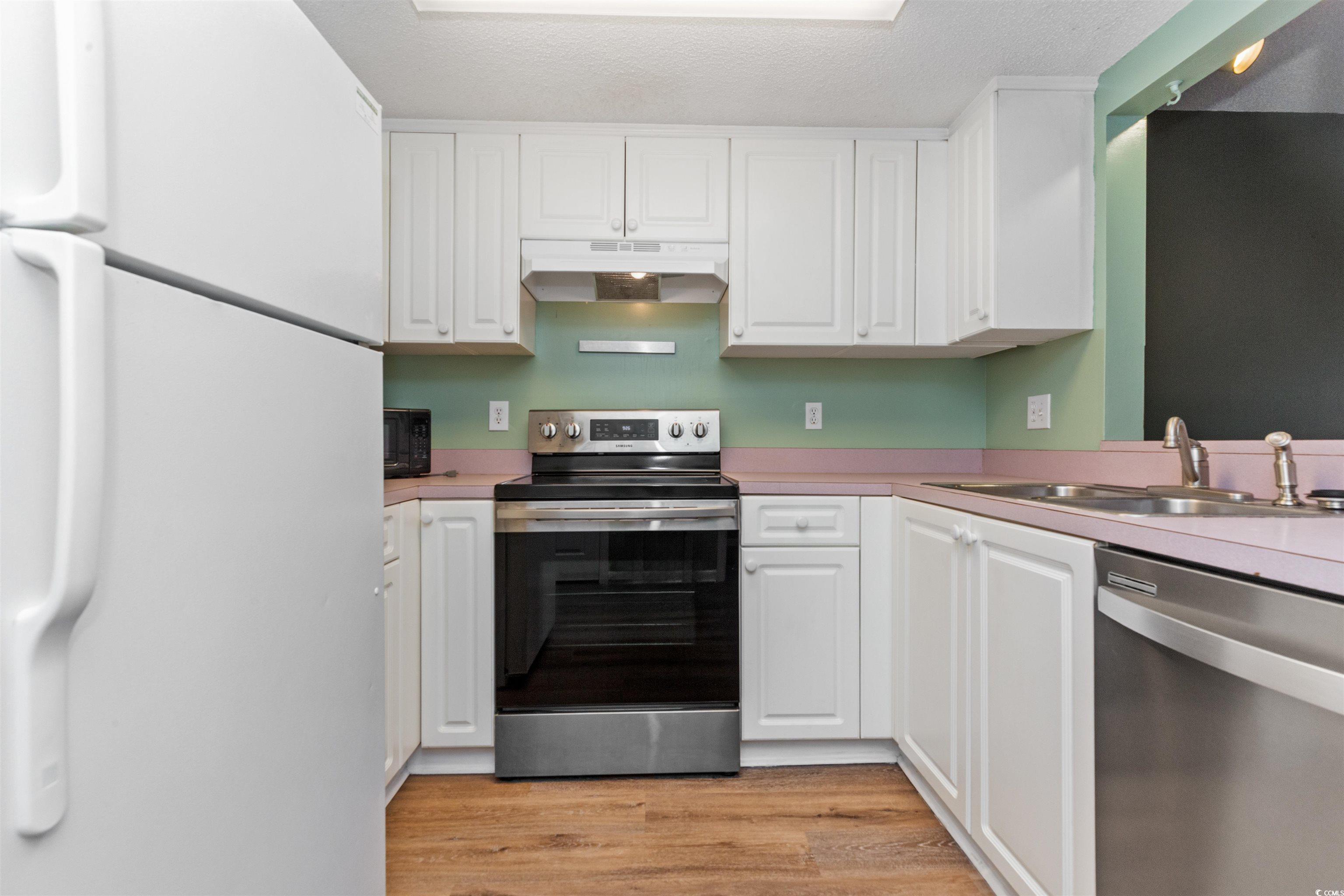 Myrtle Beach, South Carolina 29572, United States, 2 Bedrooms Bedrooms, ,3 BathroomsBathrooms,Residential,Active,184966