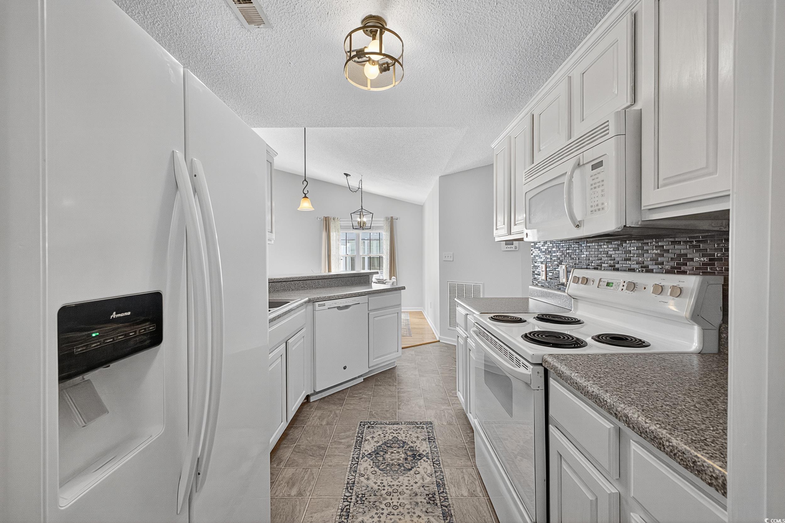 170 Country Manor Dr. B
