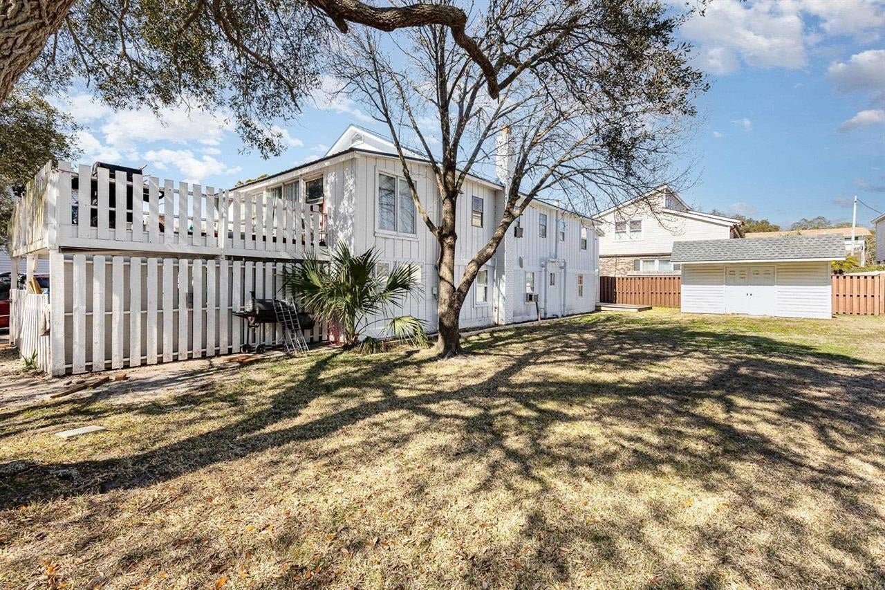 1710 Holly Dr.