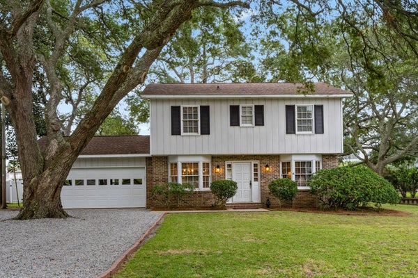 313 N OAK DR, SURFSIDE BEACH, SC 29575 - Image 8defb96a2af37feec6a2d243063f5b76/1054854768