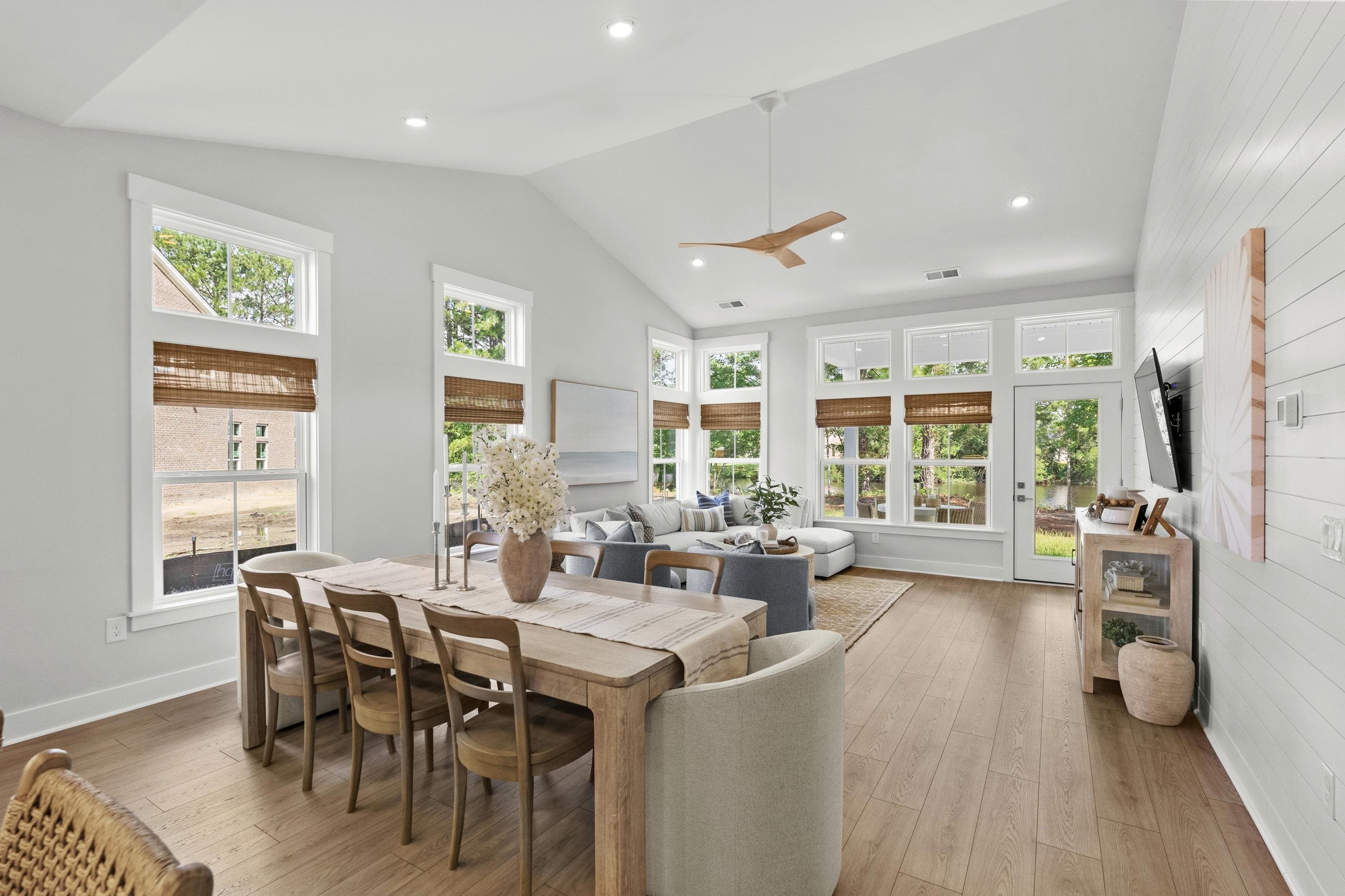 902 Foxtail Dr. D-43