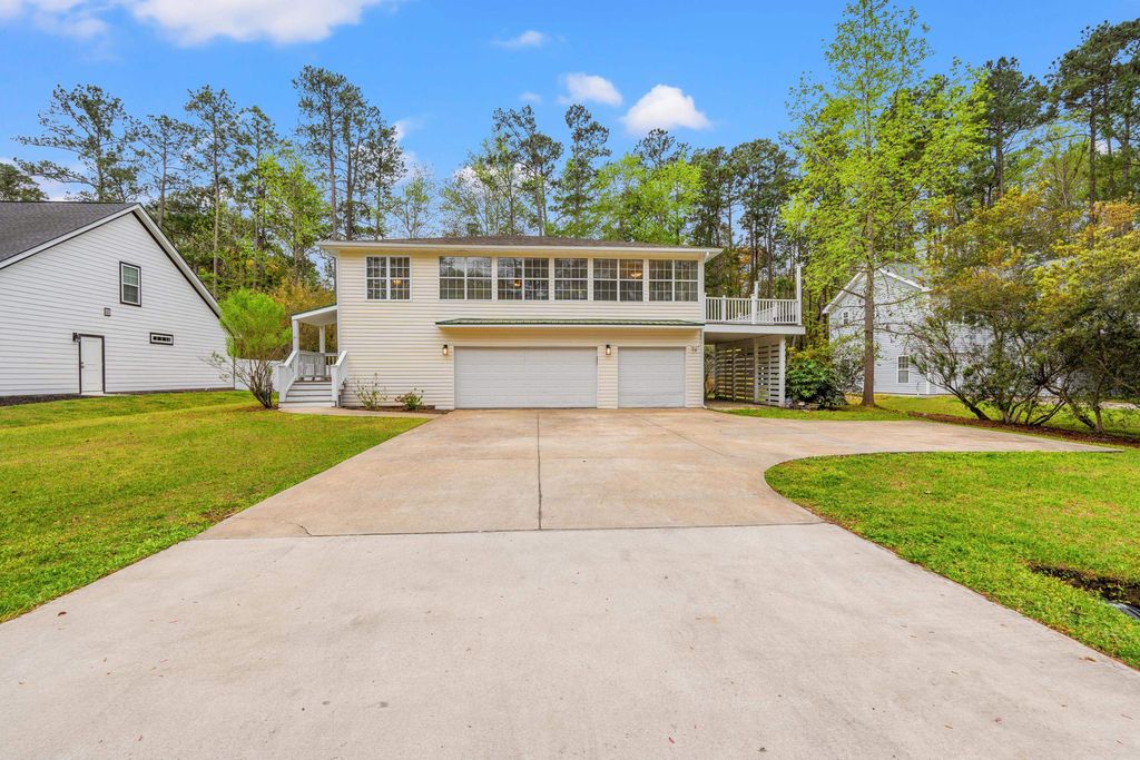 Photo of 1015 Hagley Dr, Pawleys Island, SC 29585 (MLS # 2607682)