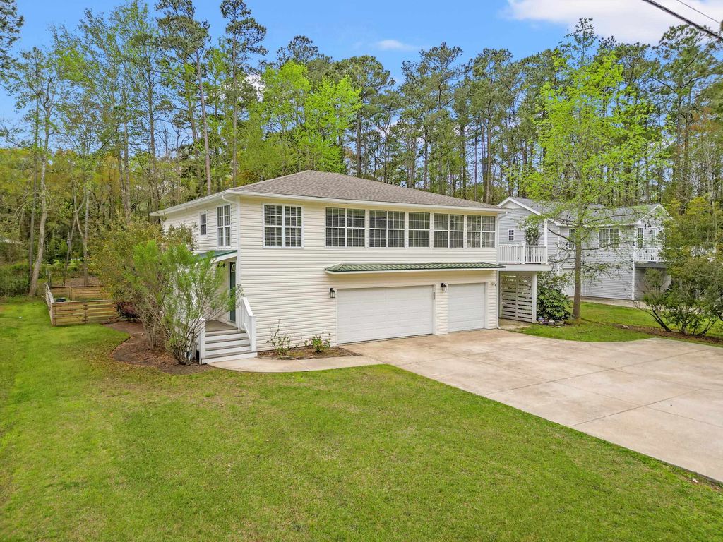 Photo of 1015 Hagley Dr, Pawleys Island, SC 29585 (MLS # 2607682)