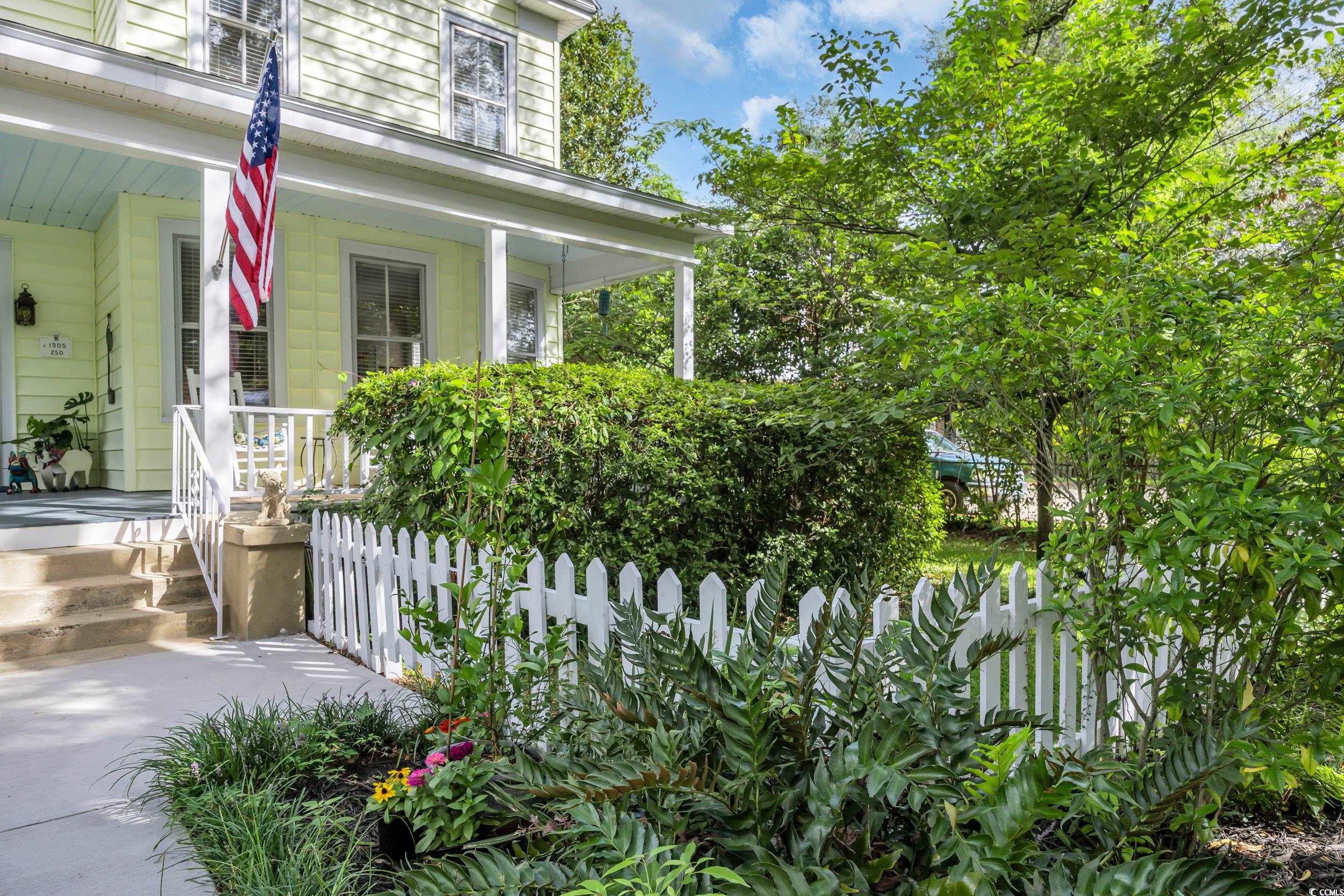 209 Cannon St.