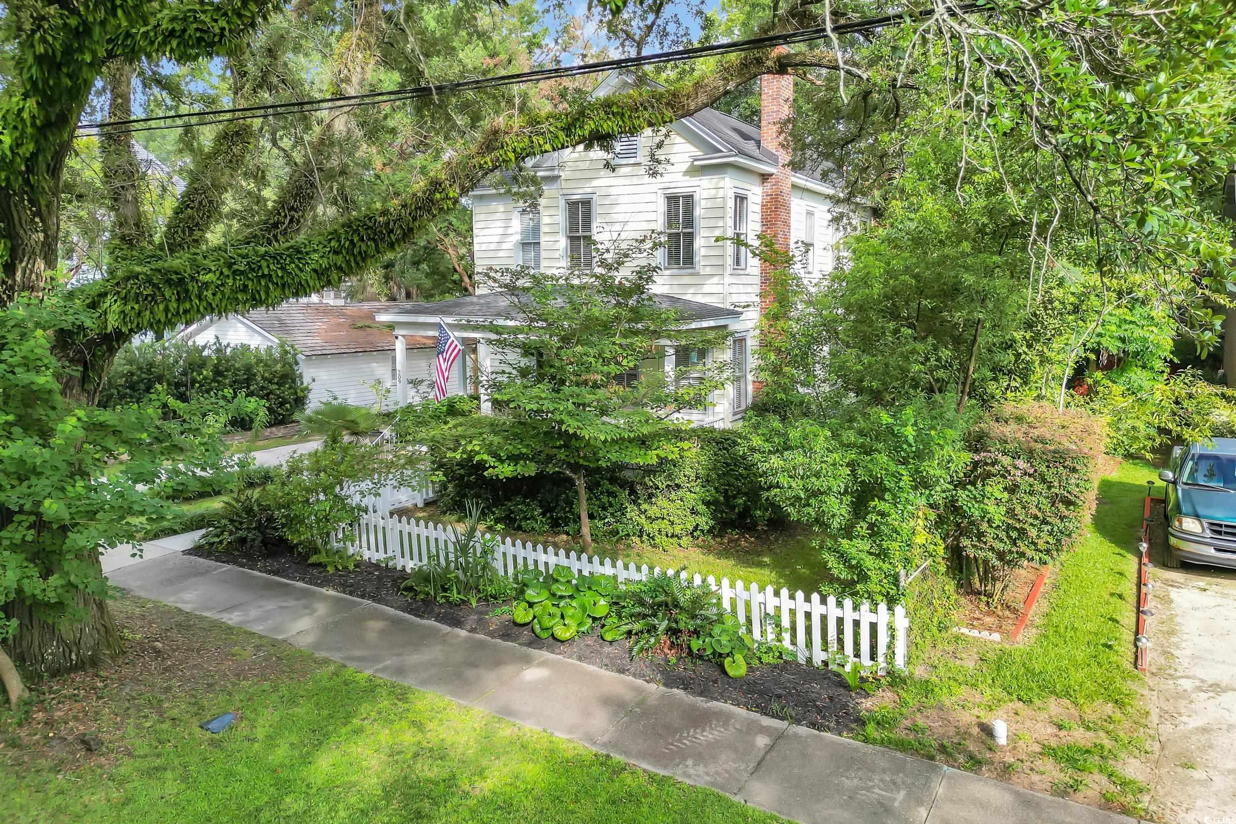 209 Cannon St.