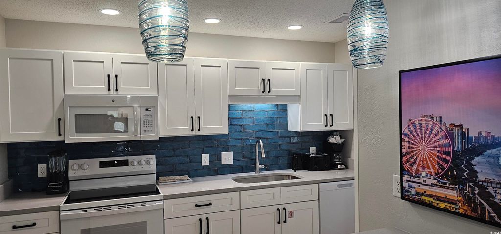 Photo of 218 Double Eagle Dr, Surfside Beach, SC 29575 (MLS # 2524917)