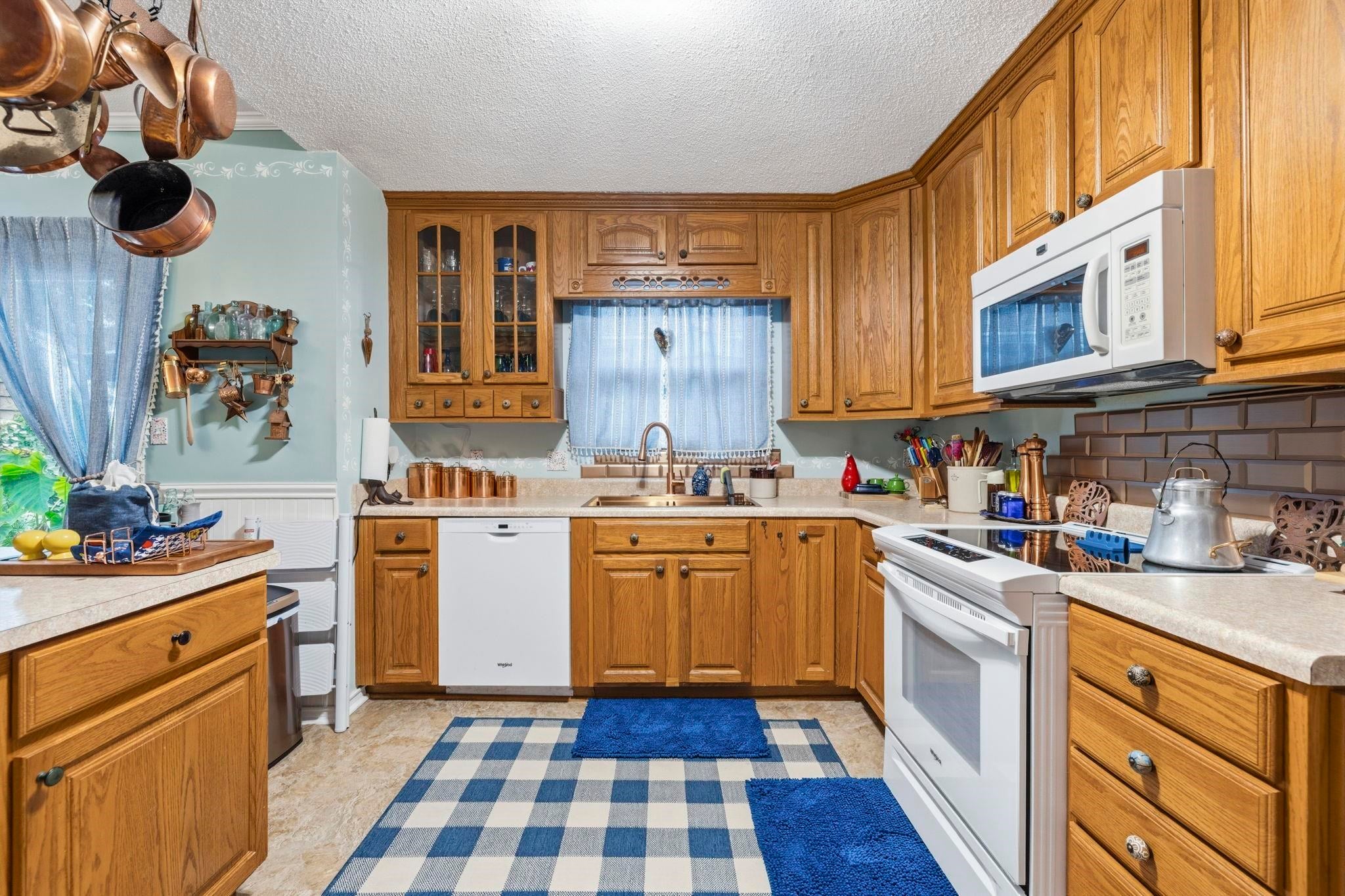 414 Killarney Dr.