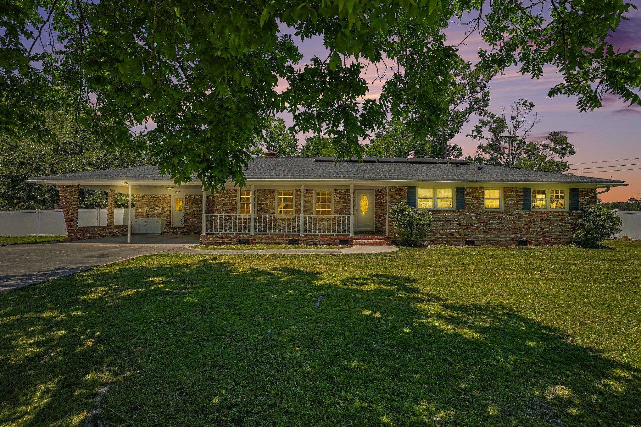 1020 Chicora Blvd.