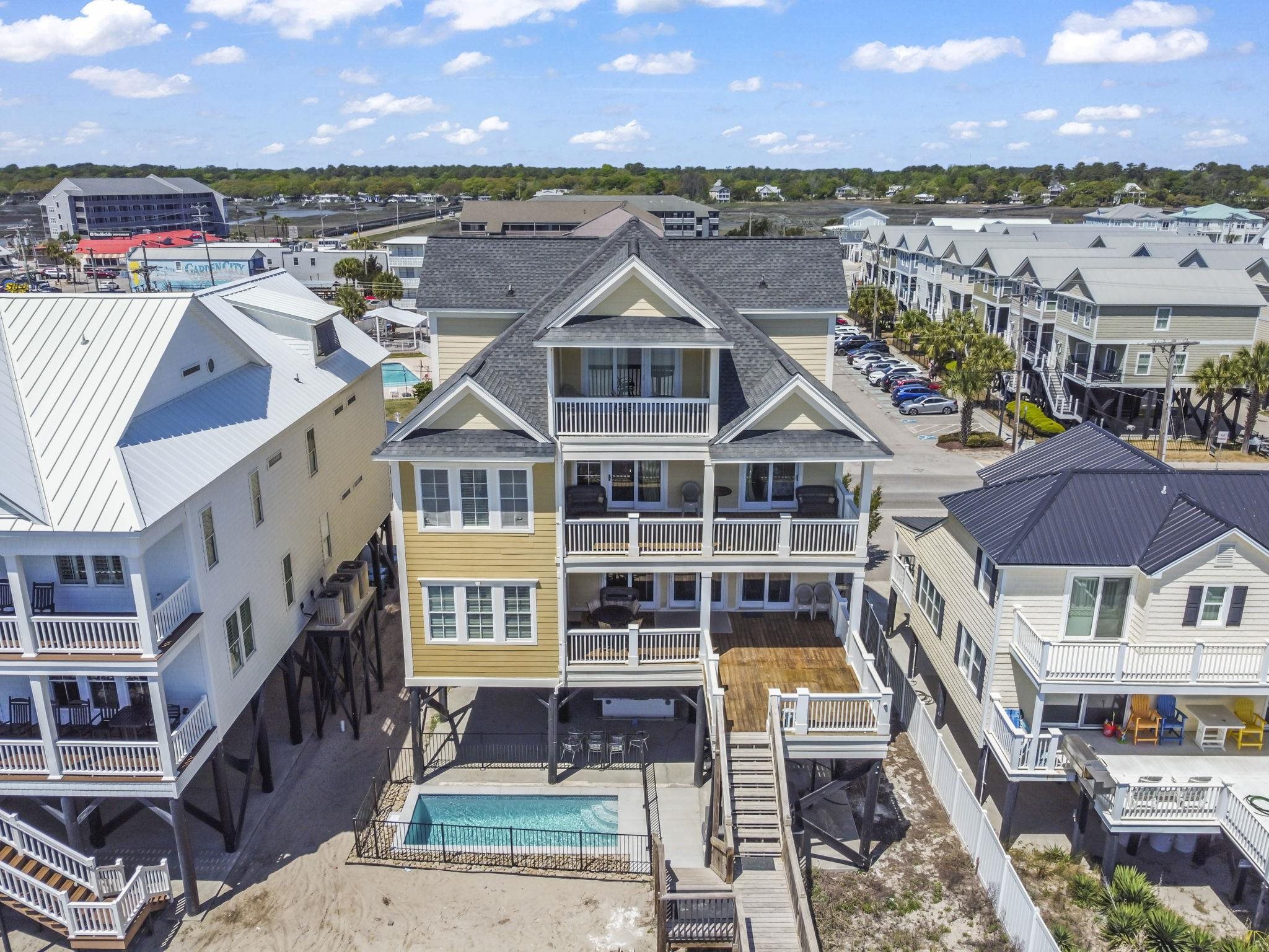 132 N Waccamaw Dr.