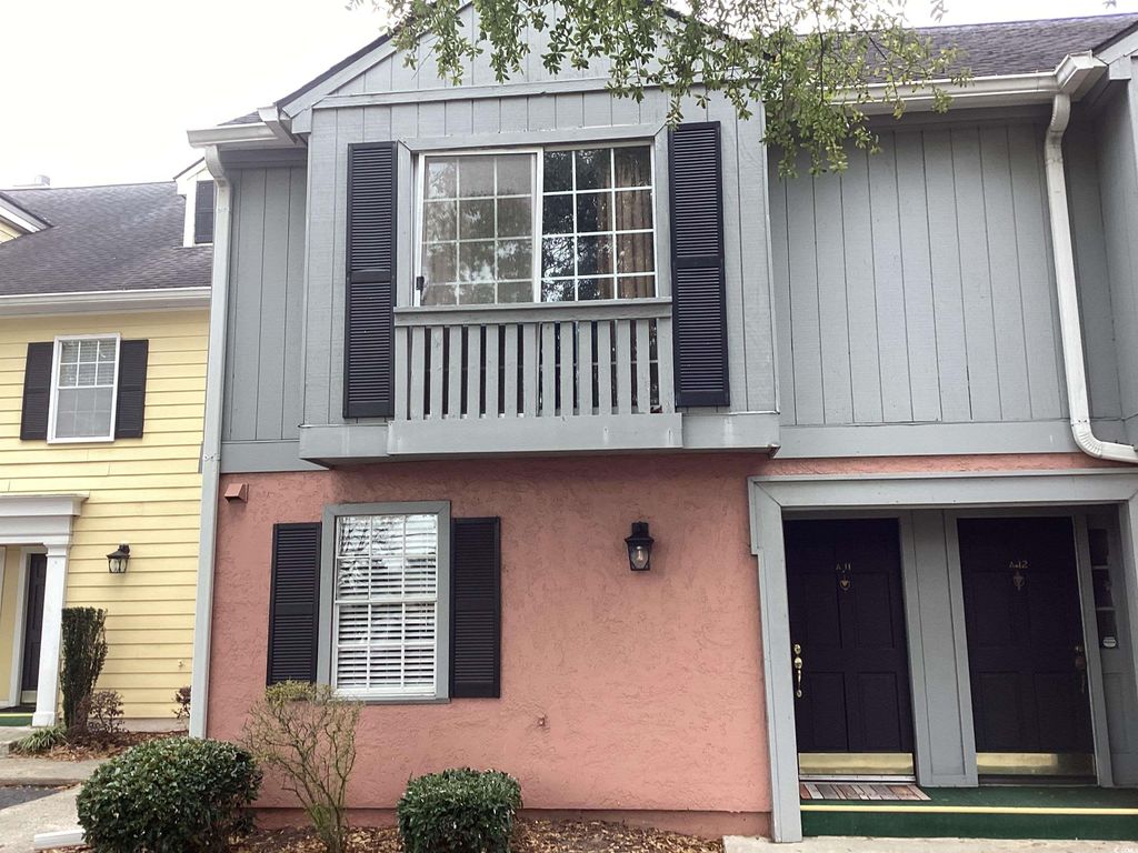 listing image 0