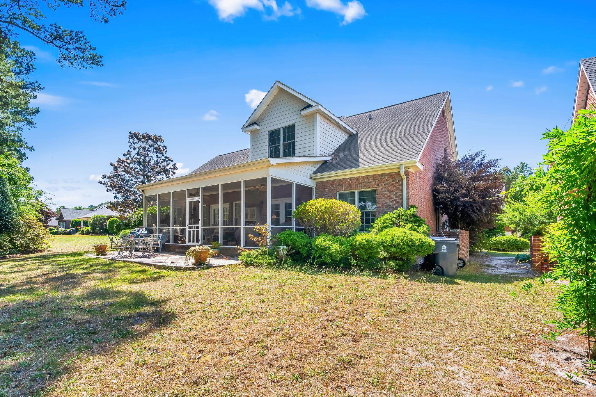 3258 Hermitage Dr.