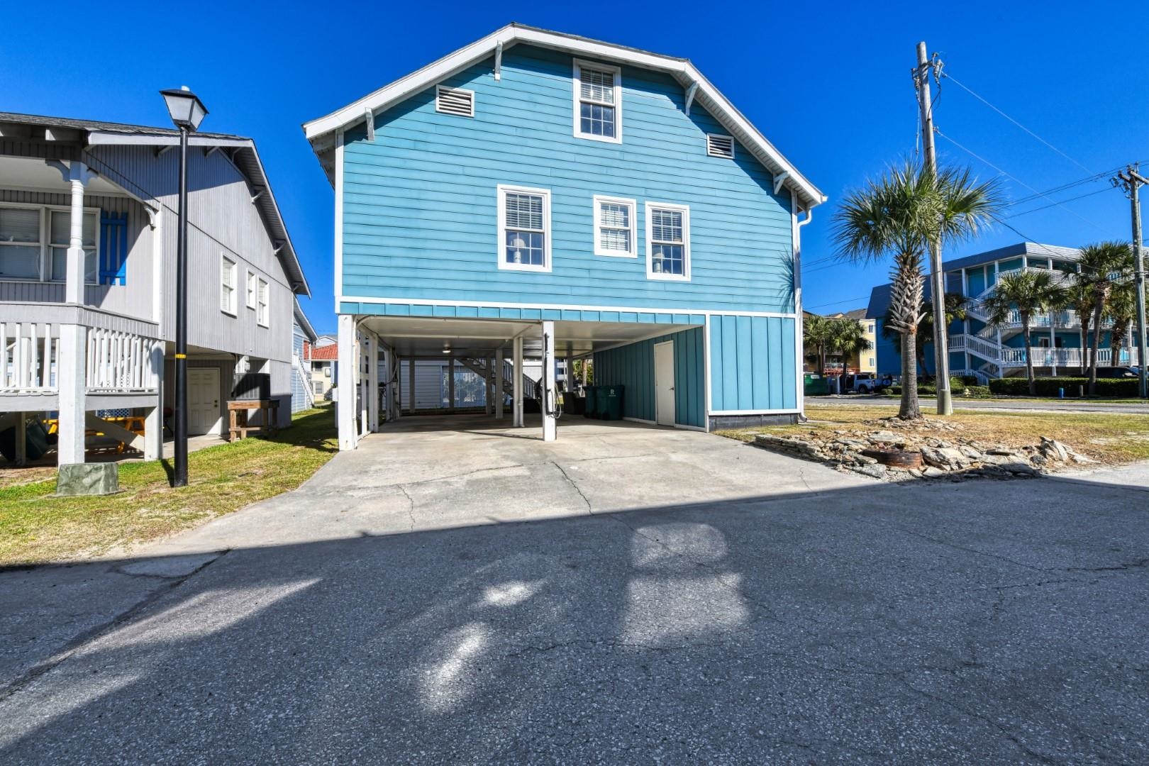 719 N Waccamaw Dr.