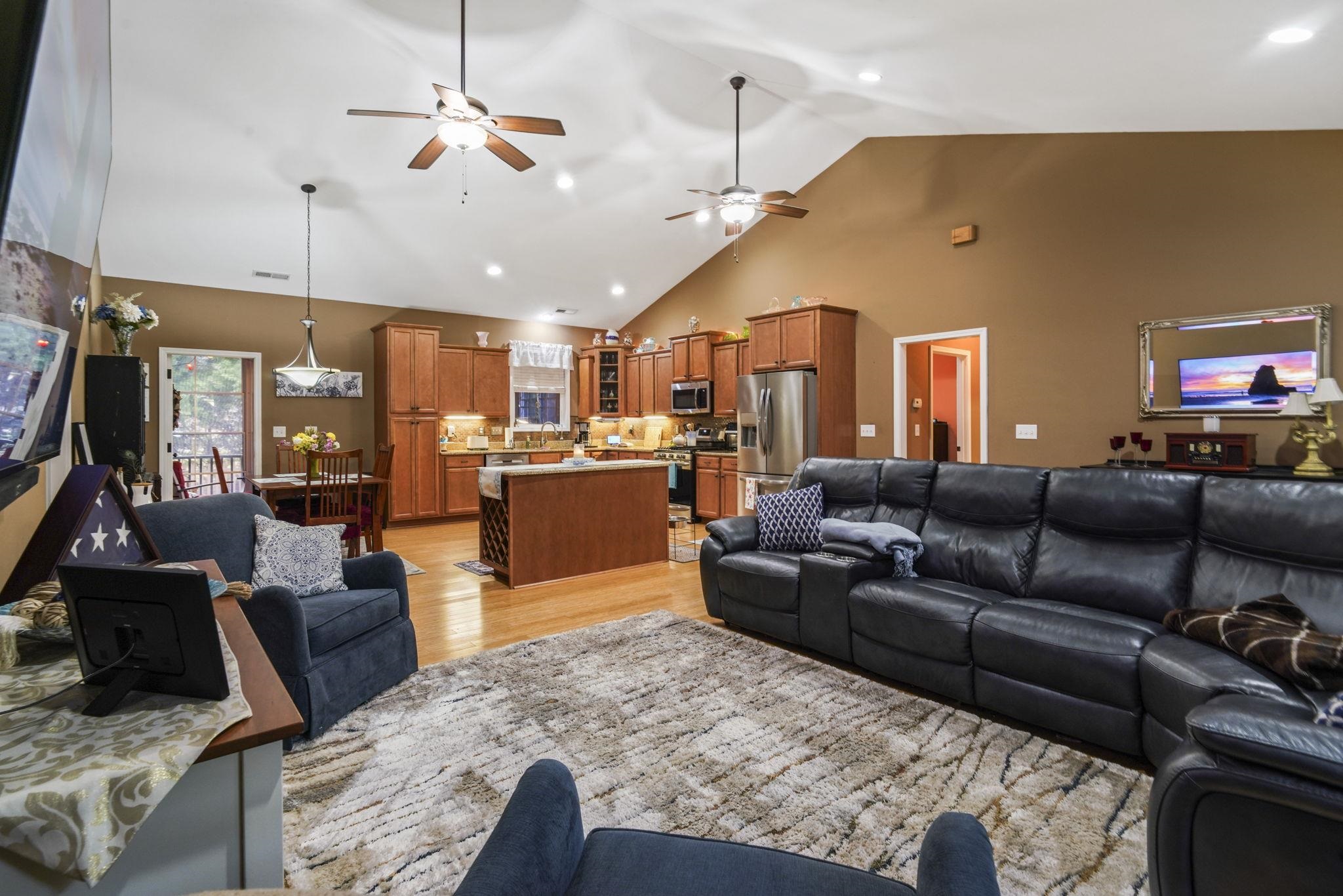 207 Waties Dr.