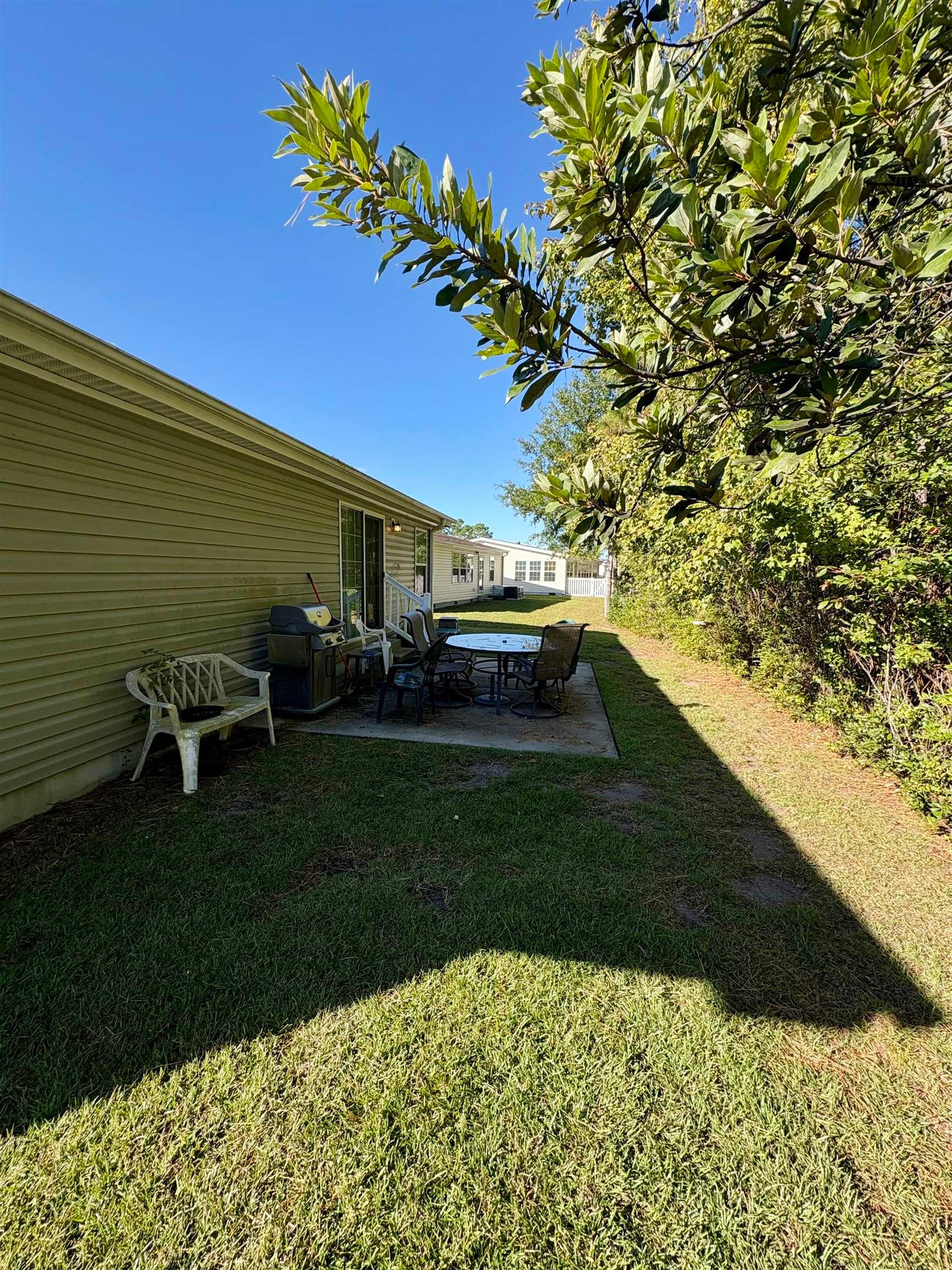 348 Lakeside Crossing Dr.