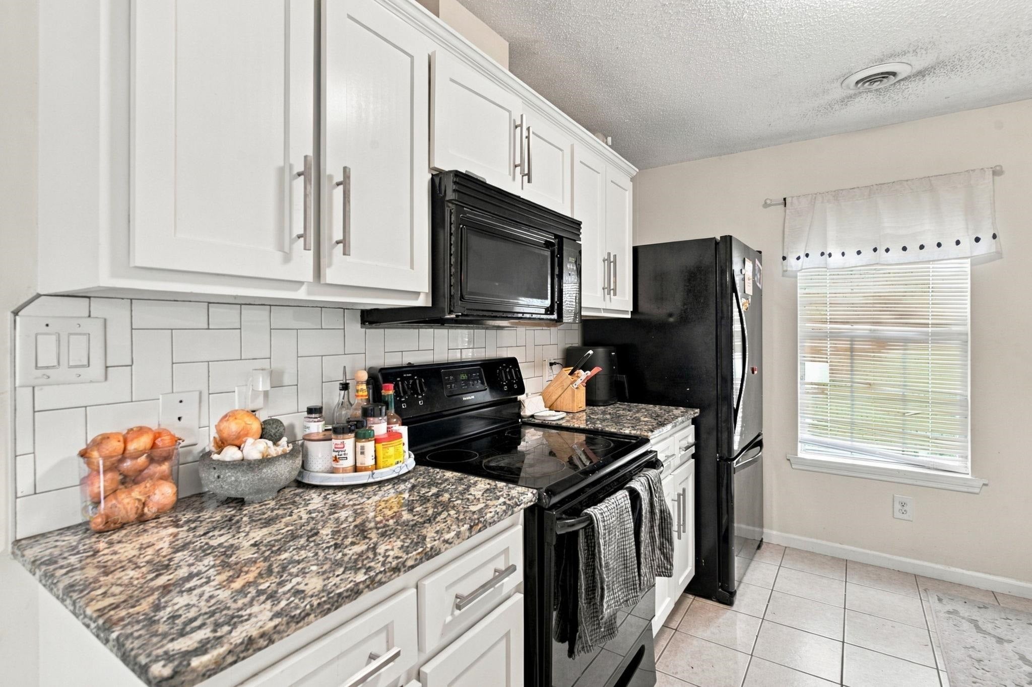 2931 Temperance Dr.
