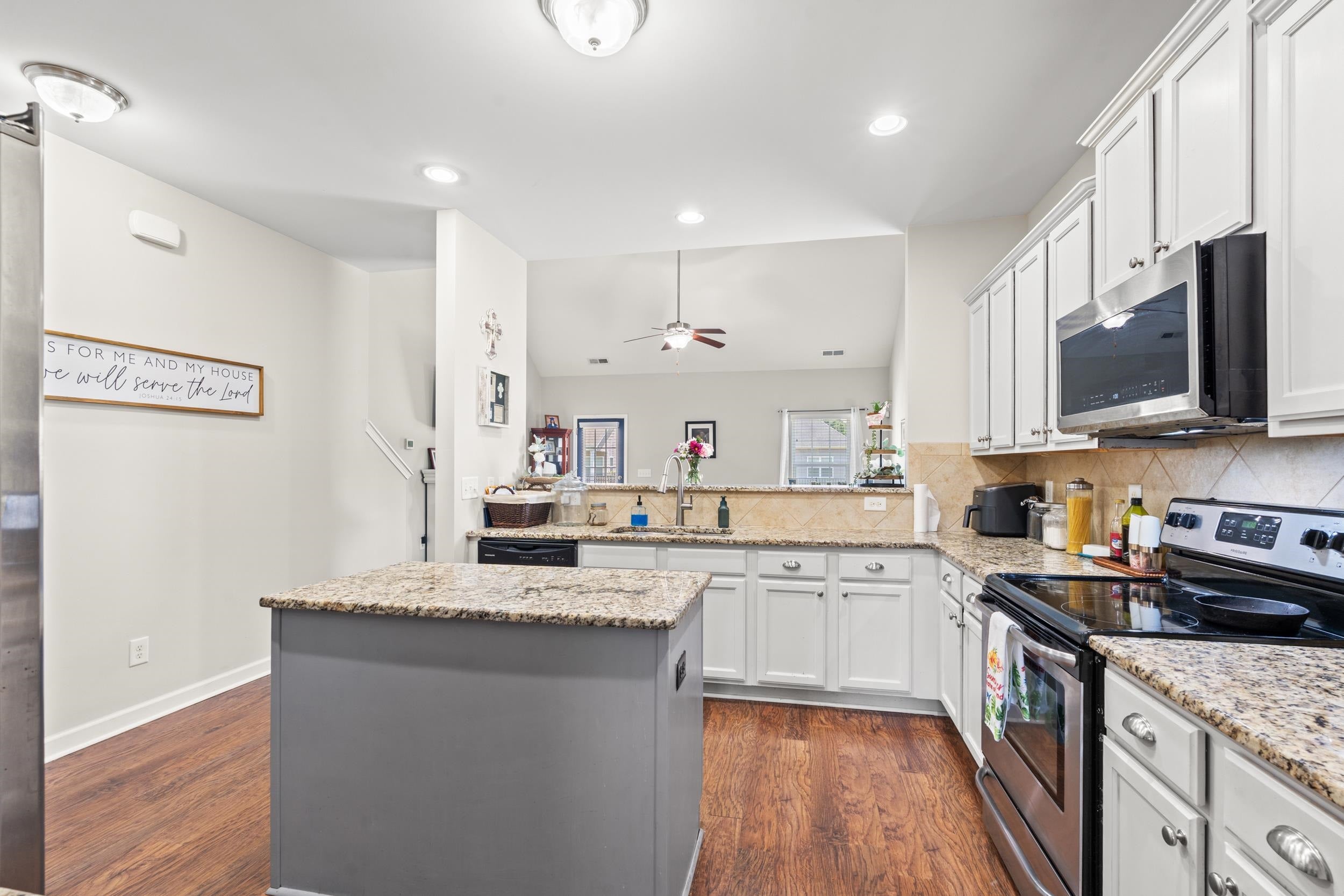 525 Joy Way Ct.