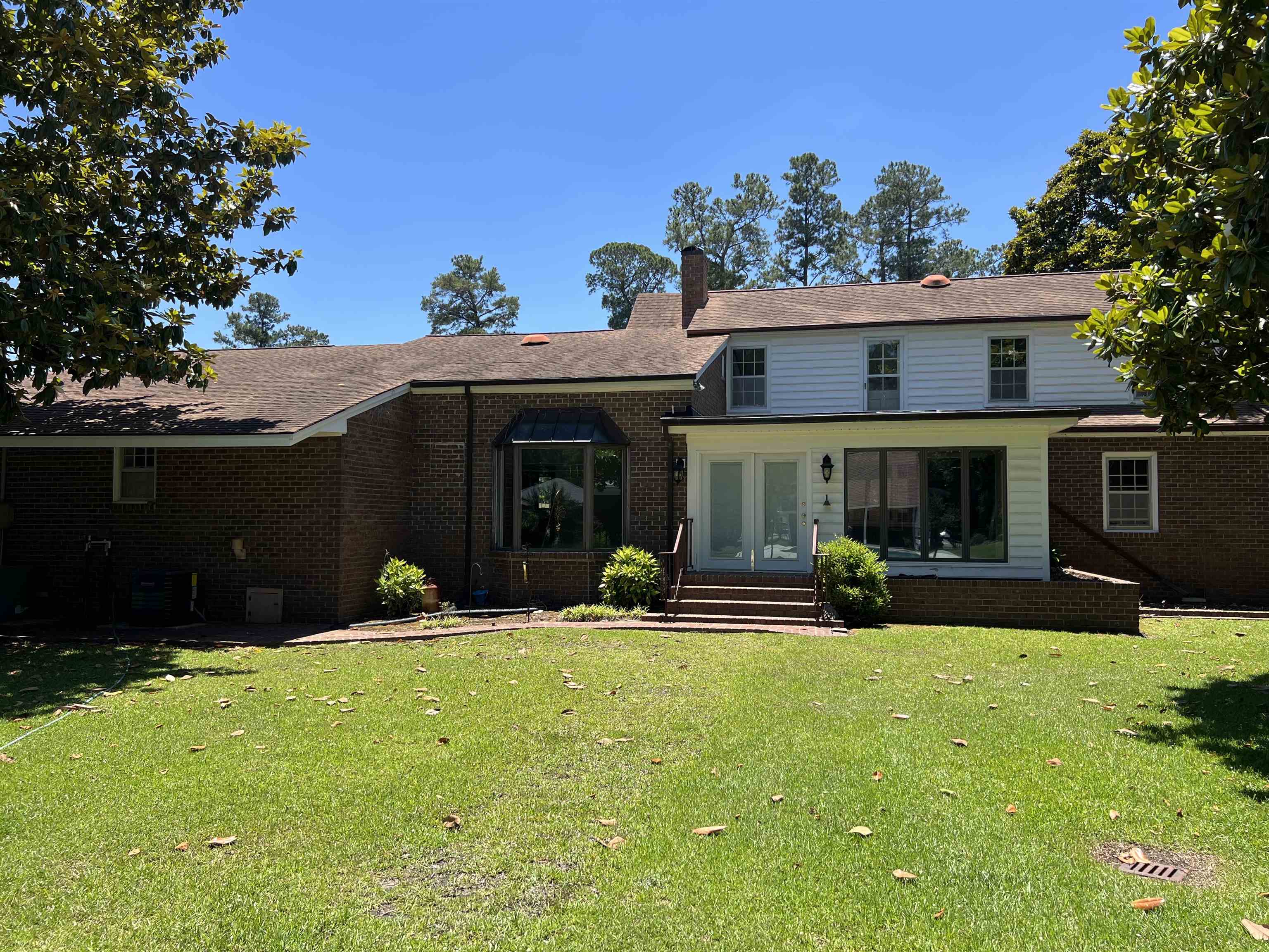 5619 Main St.
