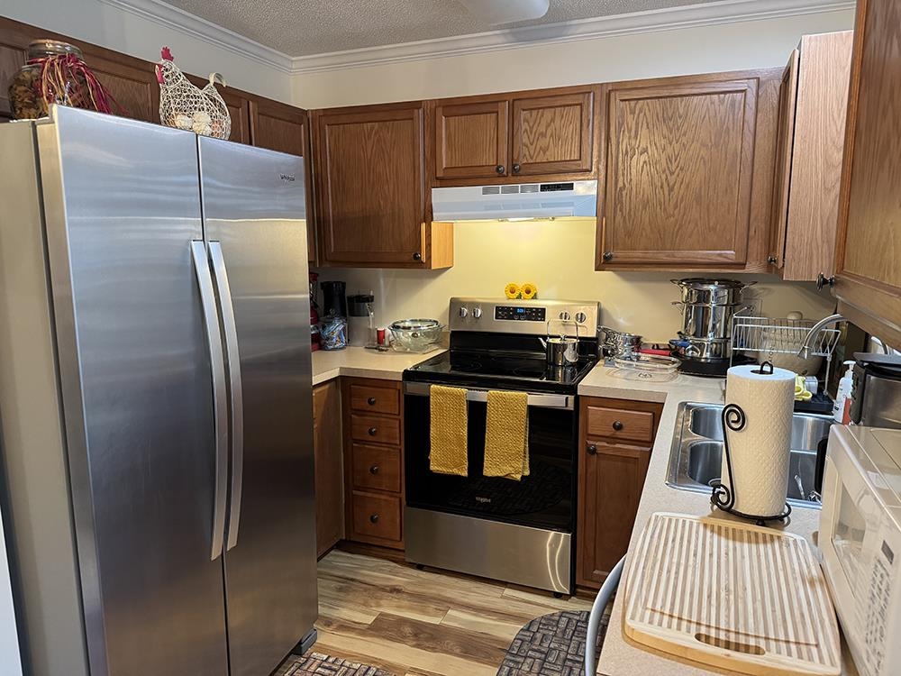 956 Palisade Circle 956