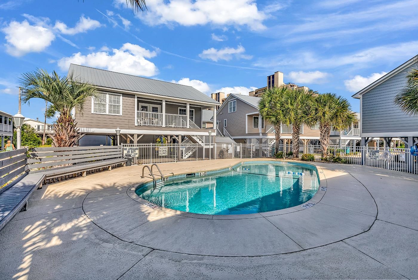 1521 N Waccamaw Dr.
