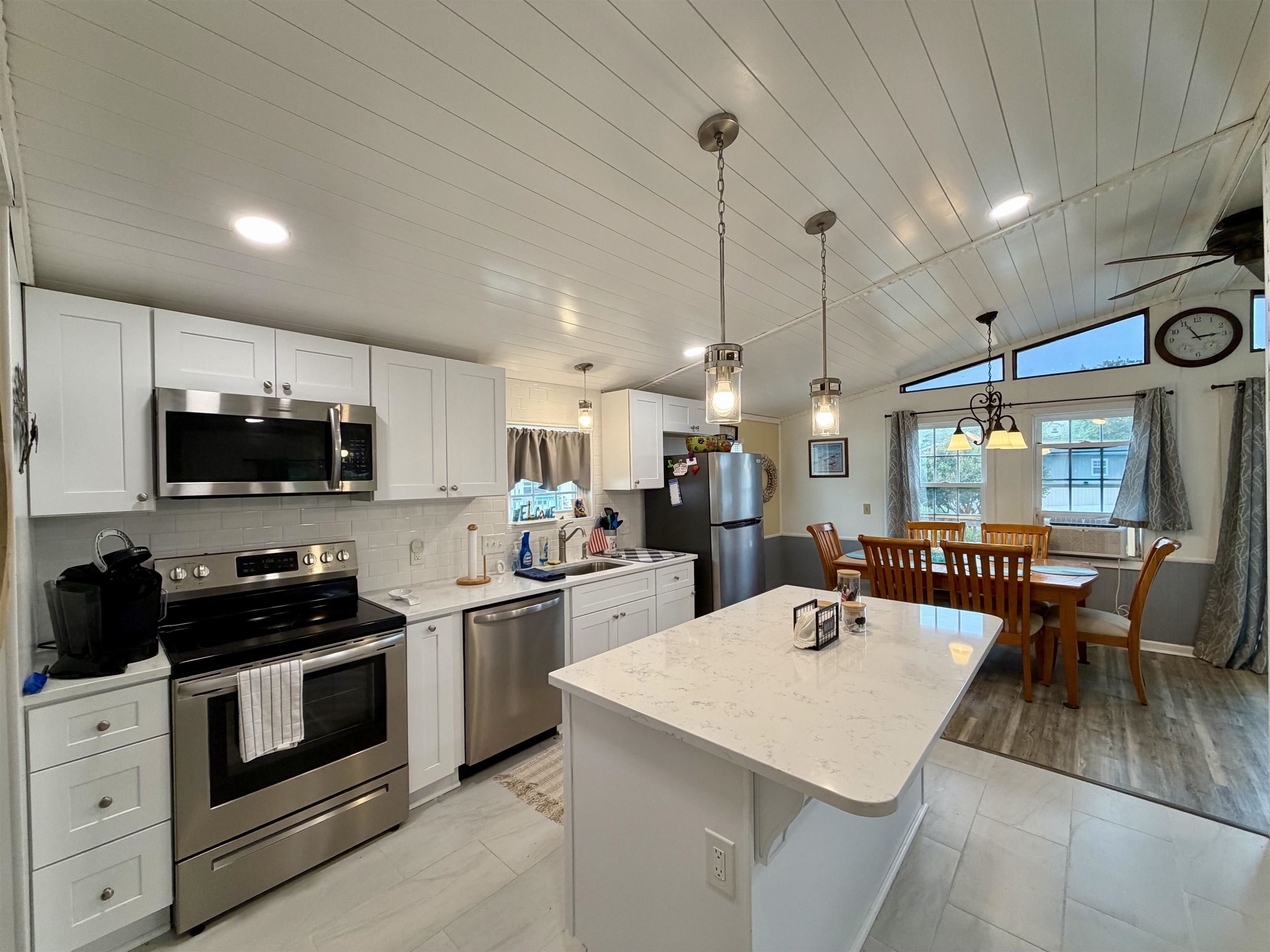 1804 East Lake Dr.