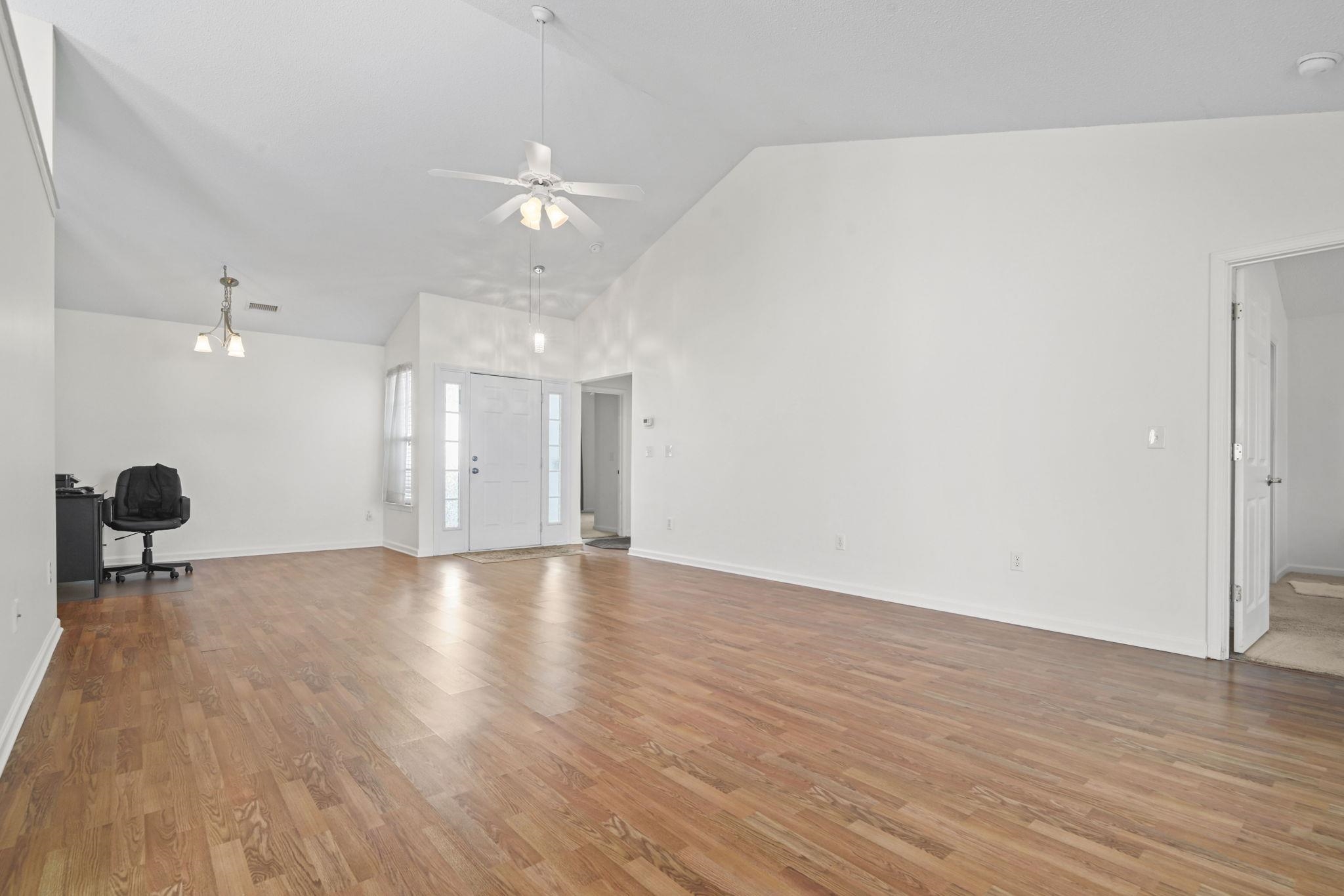 313 Harbour Reef Dr.