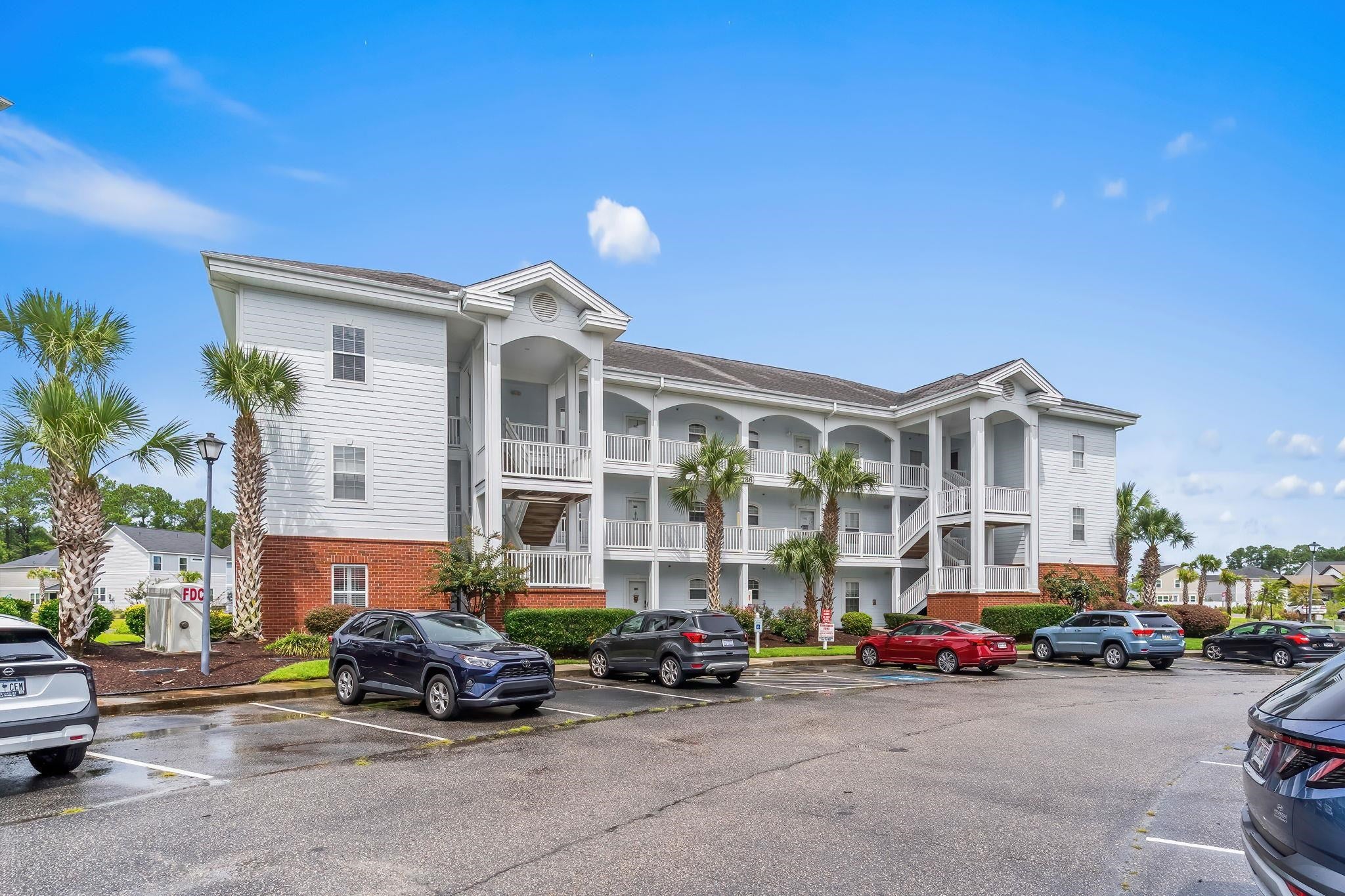 4136 Hibiscus Dr. 202