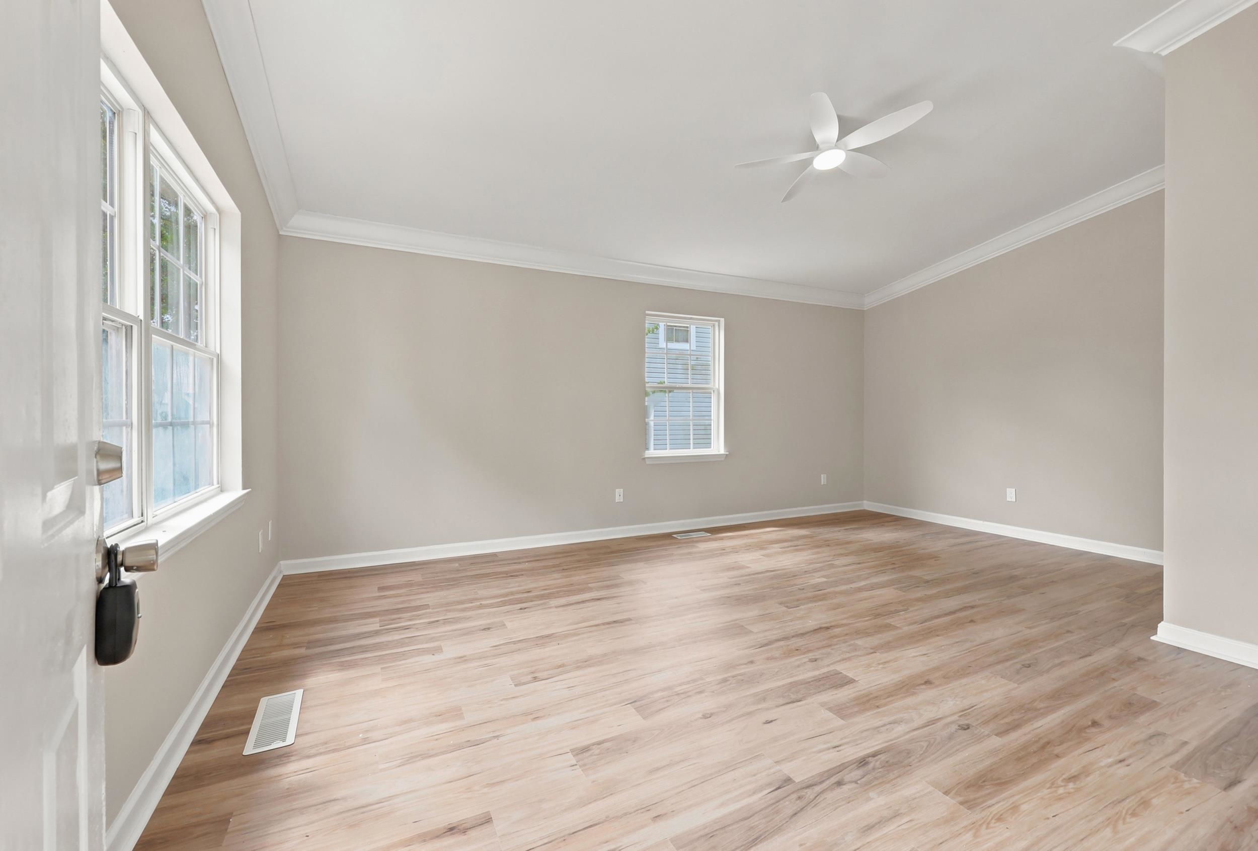 4356 Bayshore Dr.