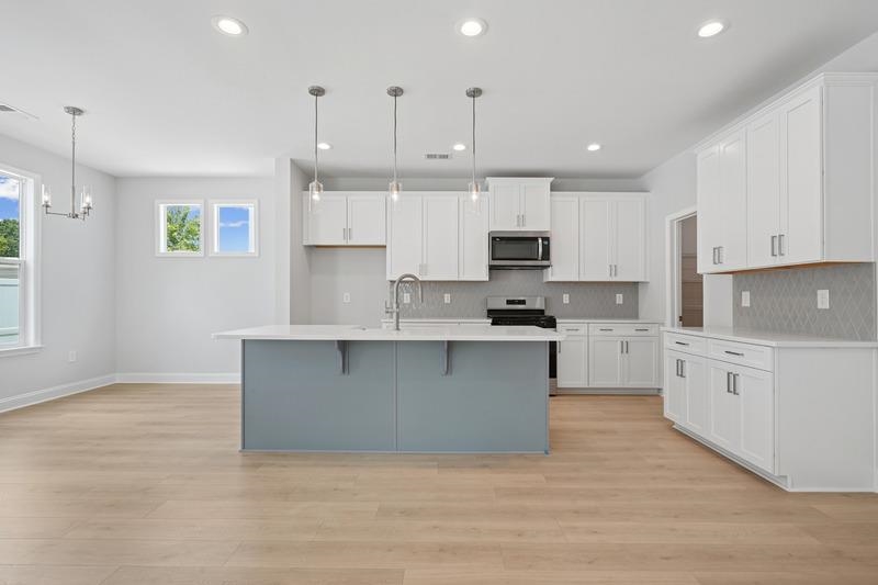 2444 Hillbourne Loop