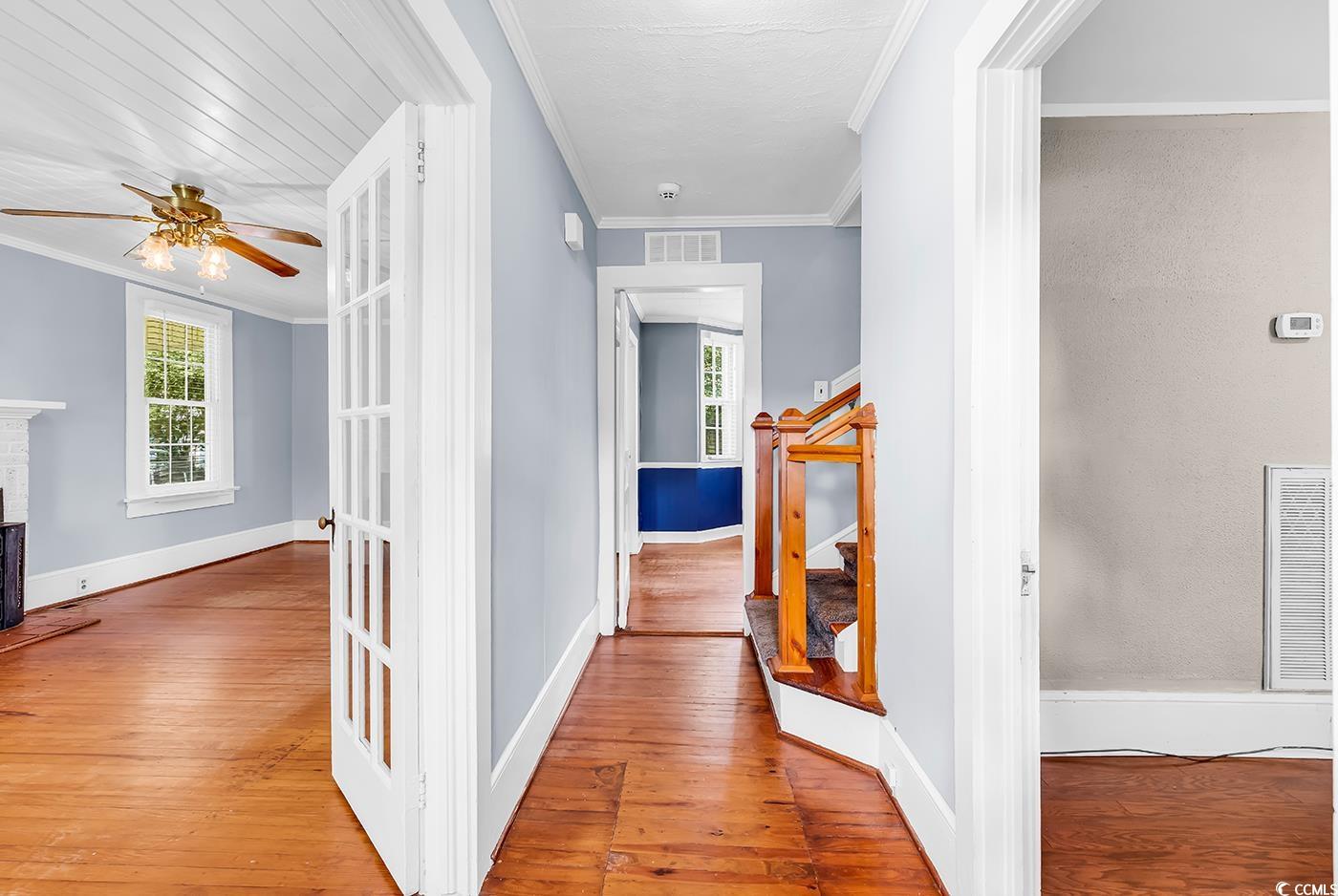 203 Lakeland Dr.