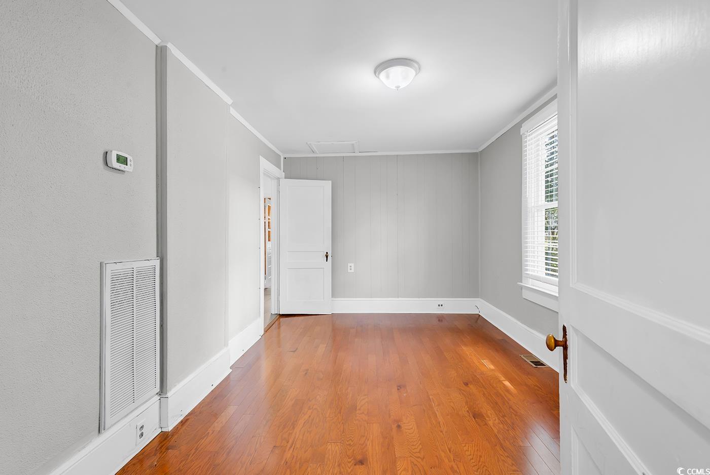 203 Lakeland Dr.