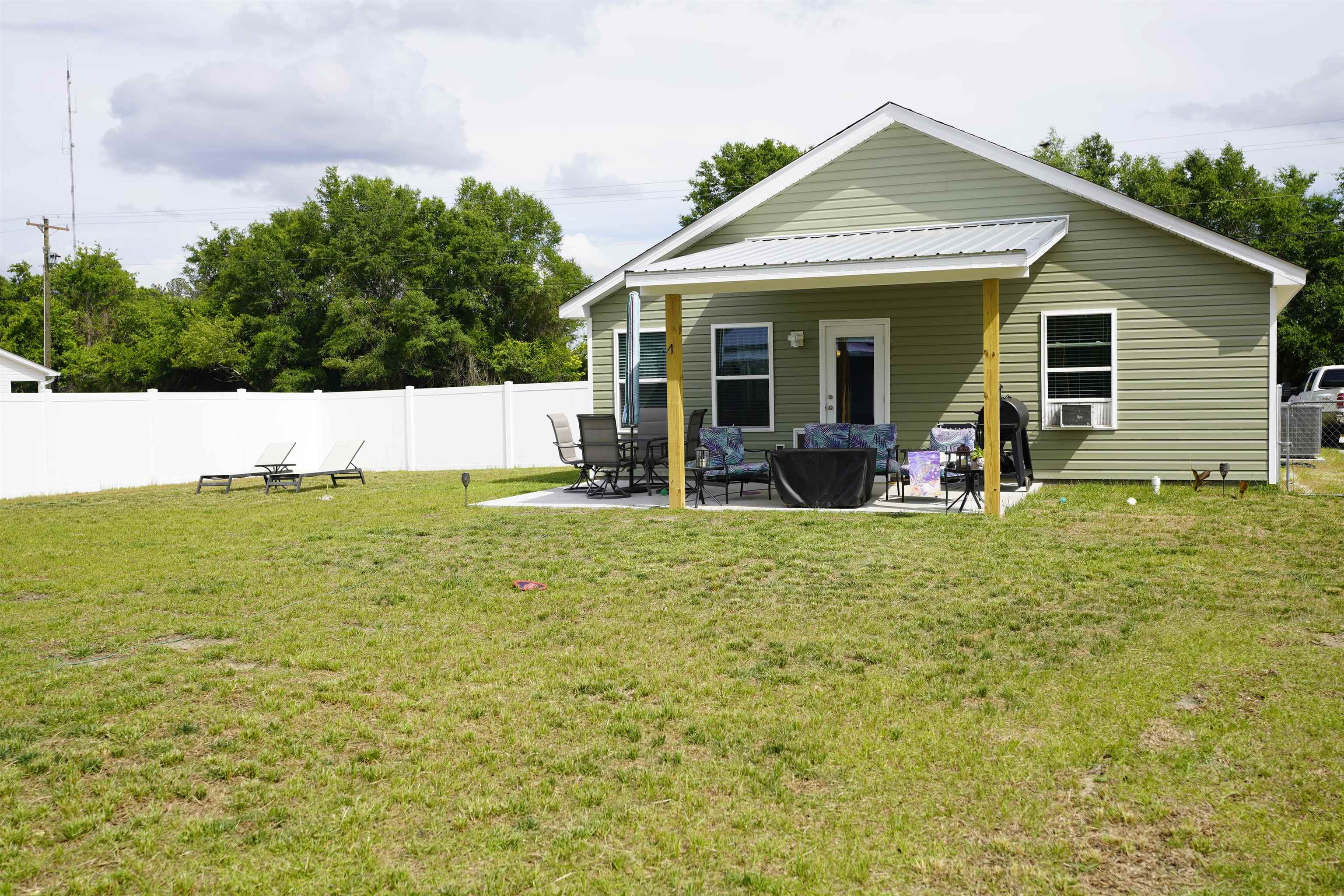 5733 S Highway 41