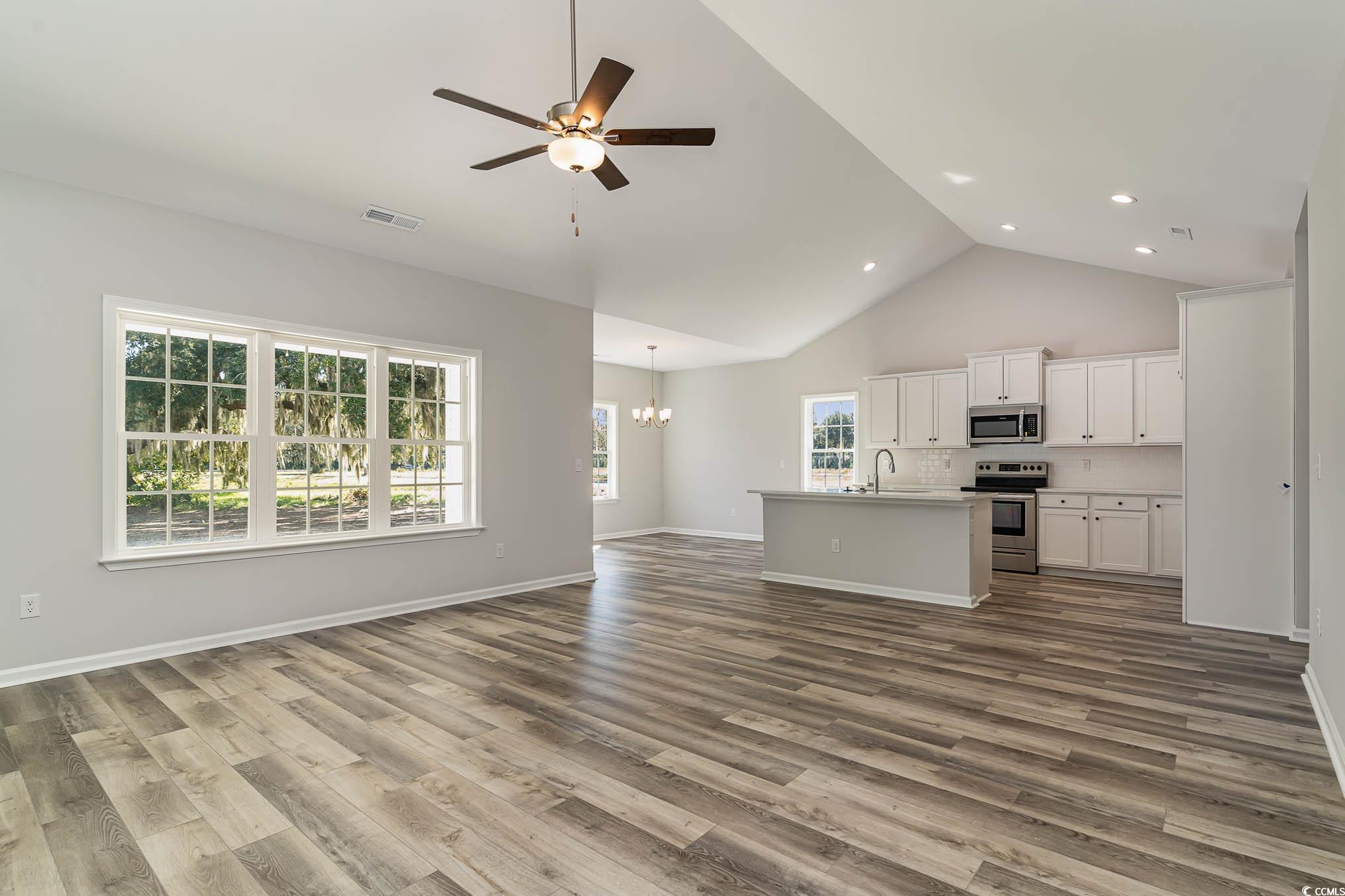 1004 Woodside Dr.
