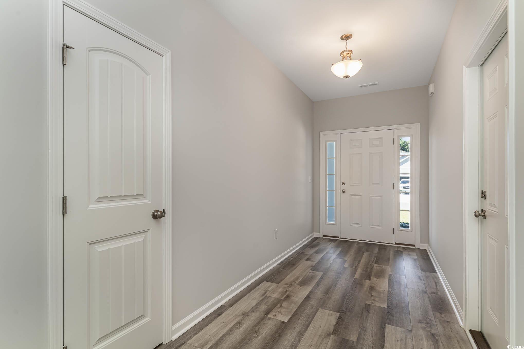 1004 Woodside Dr.