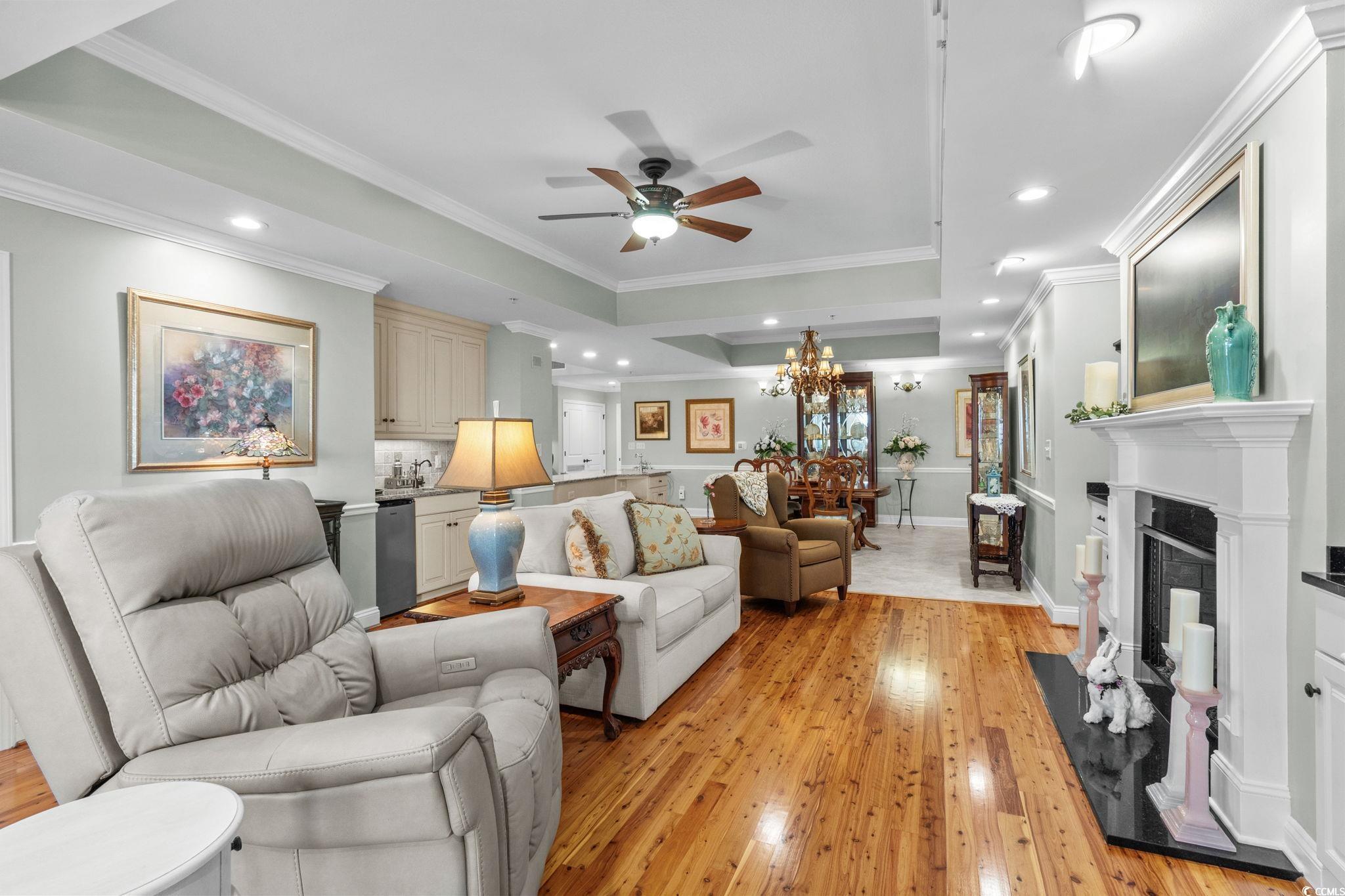 9547 Edgerton Dr. 405