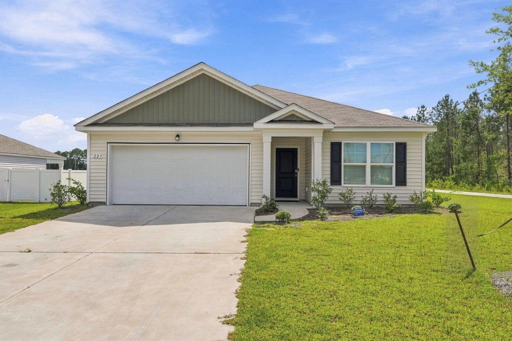 Photo of 223 Seasons Trace Loop, Longs, SC 29568 (MLS # 2622995)