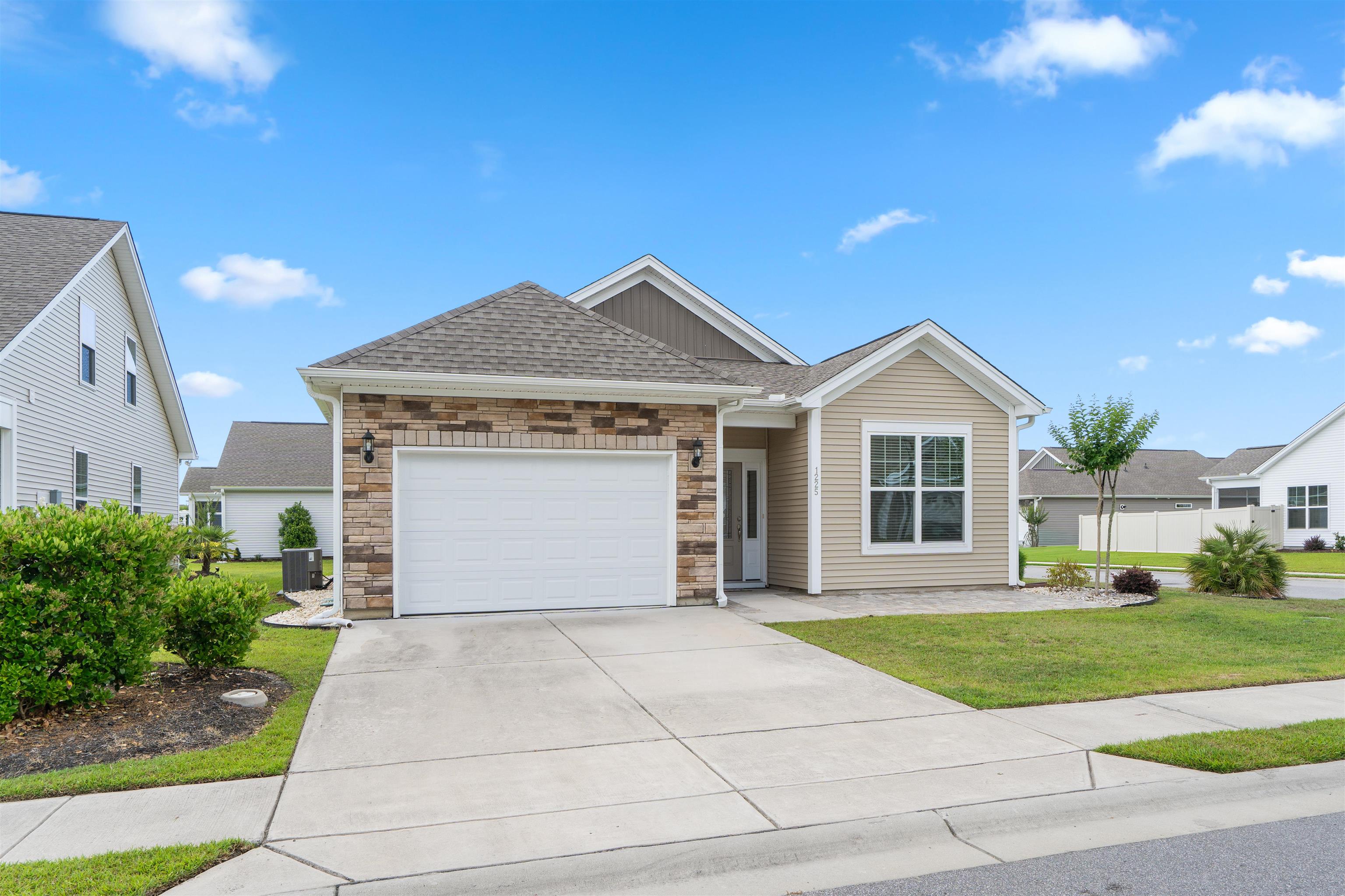 1225 Pyxie Moss Dr.