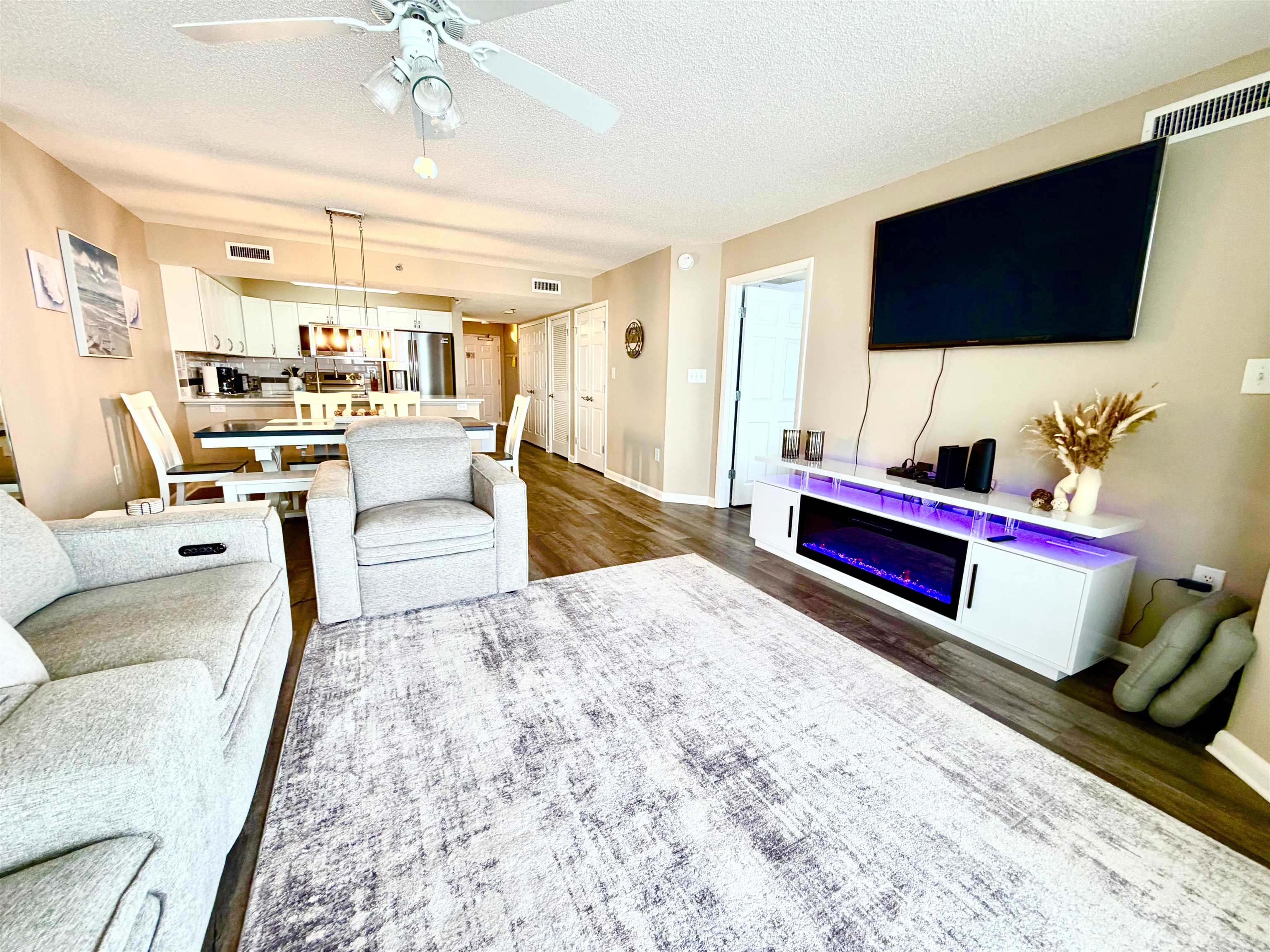 5310 Ocean Blvd. N 7D