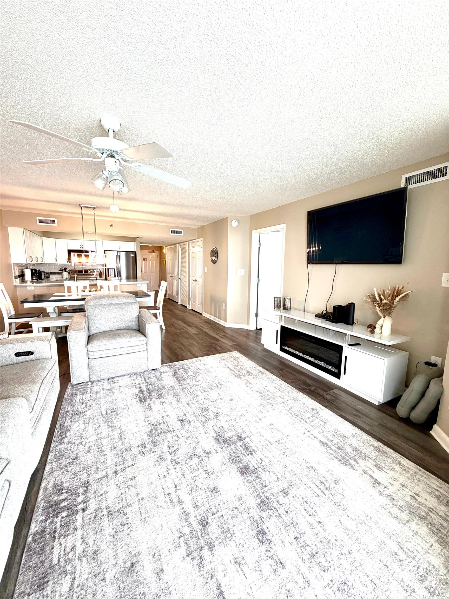 5310 Ocean Blvd. N 7D