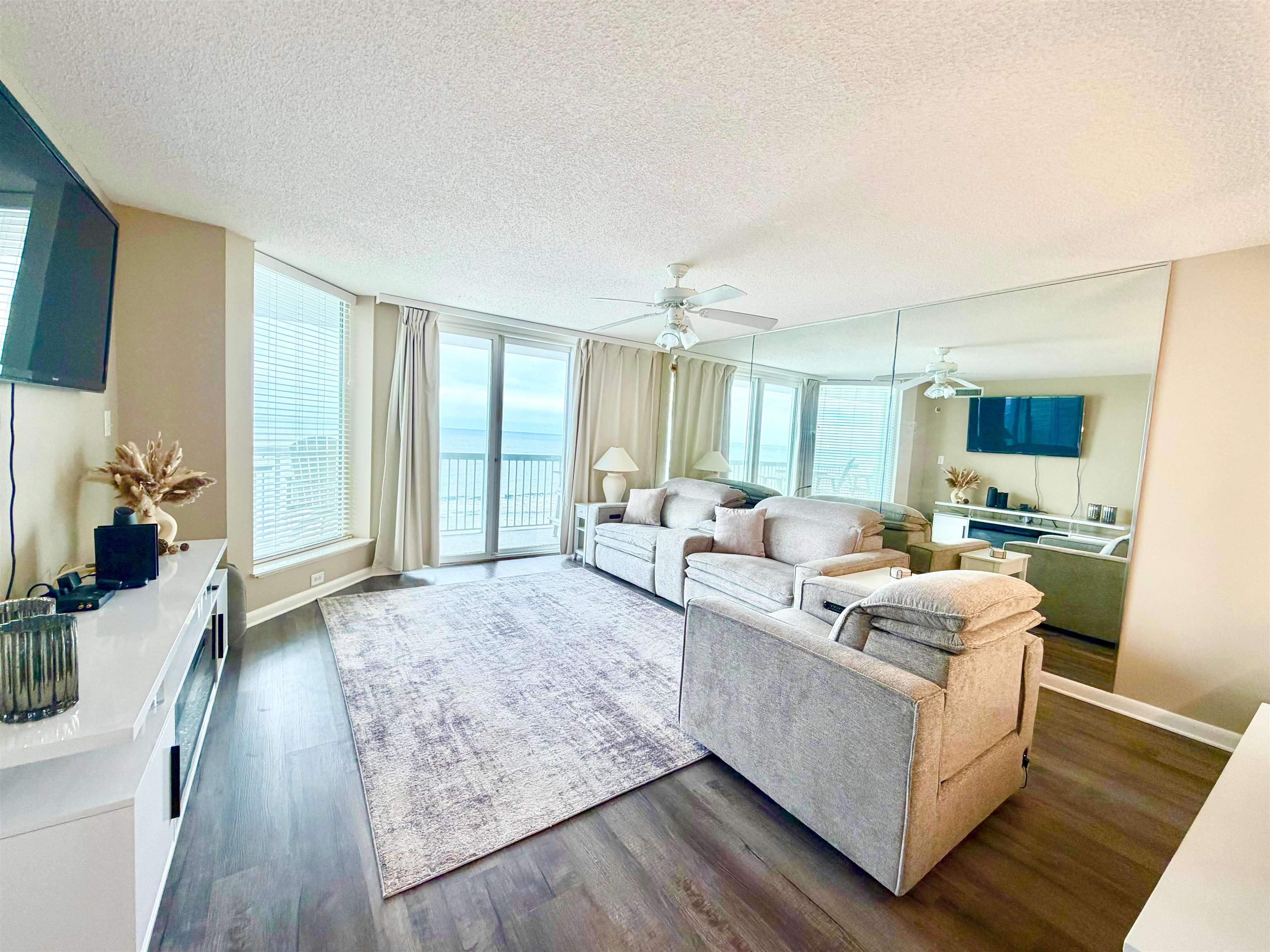 5310 Ocean Blvd. N 7D