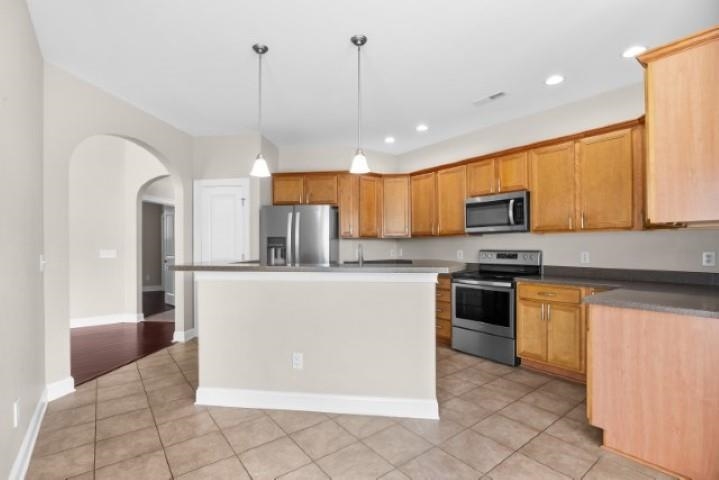 101 Kessinger Dr.