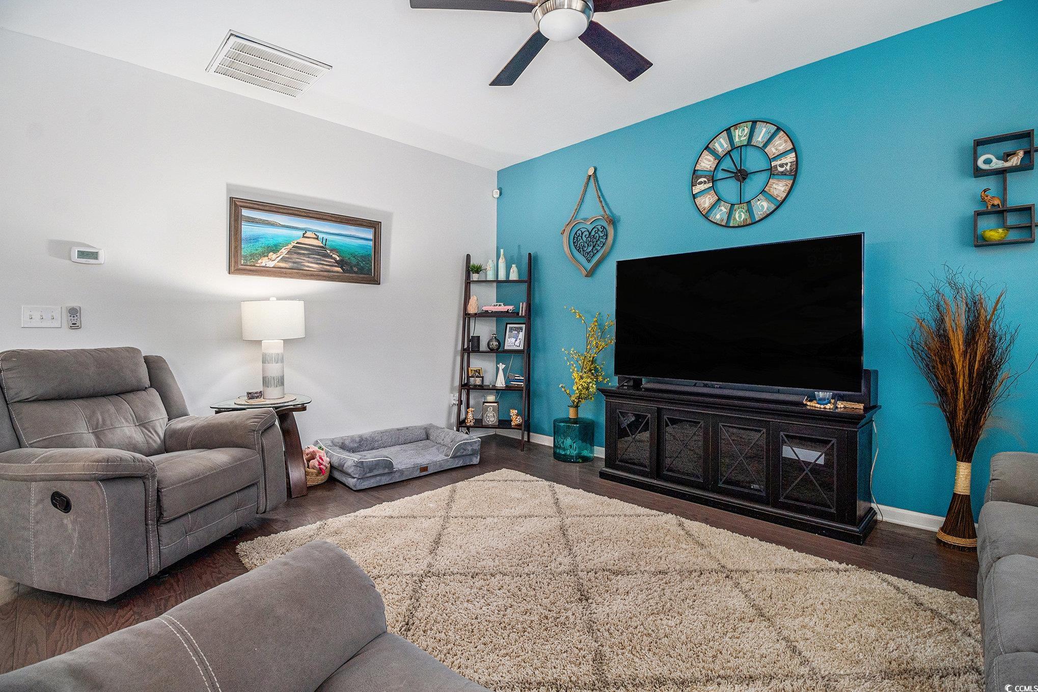 1301 Camlet Ln.